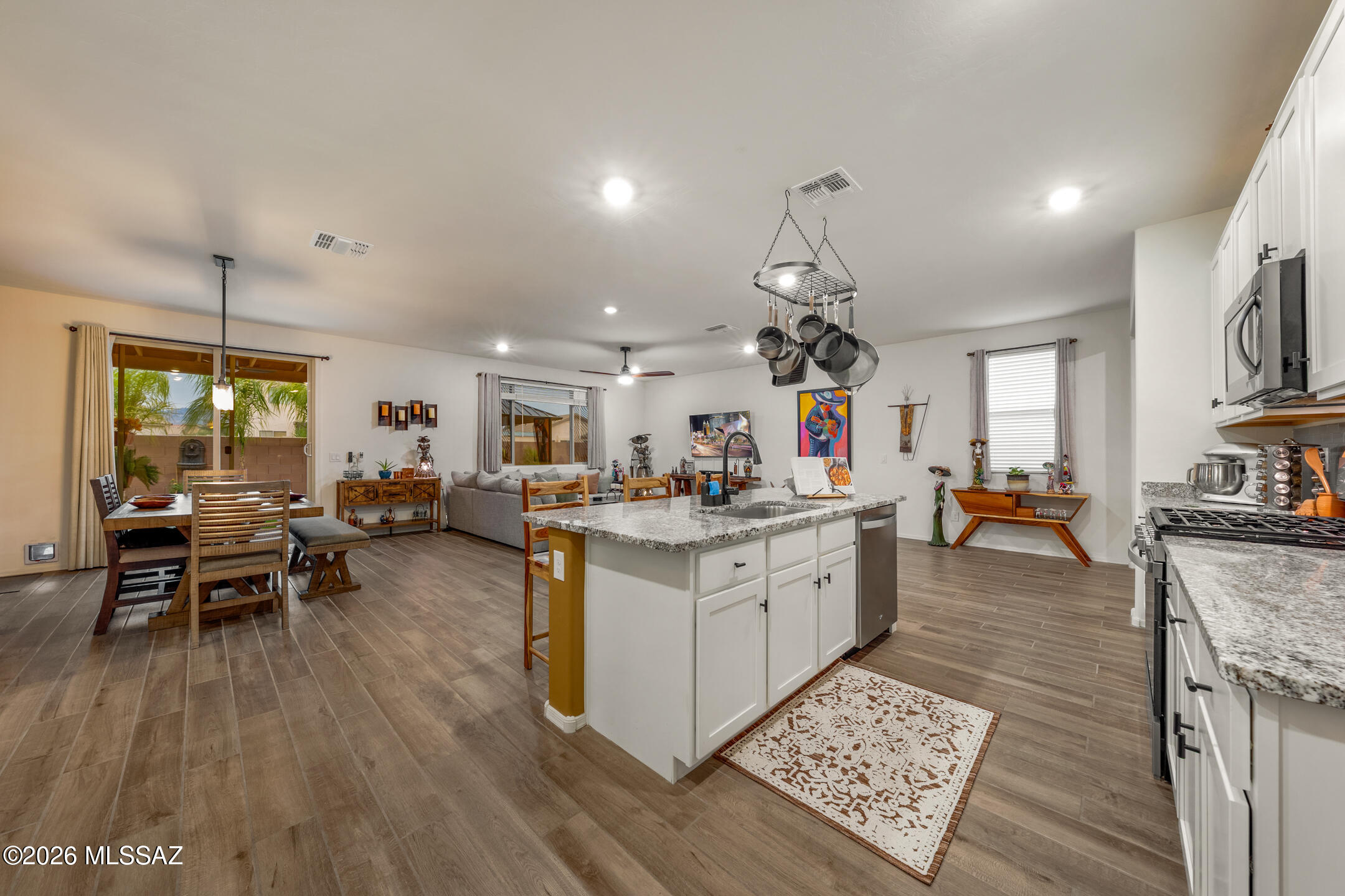 De Anza - Residential