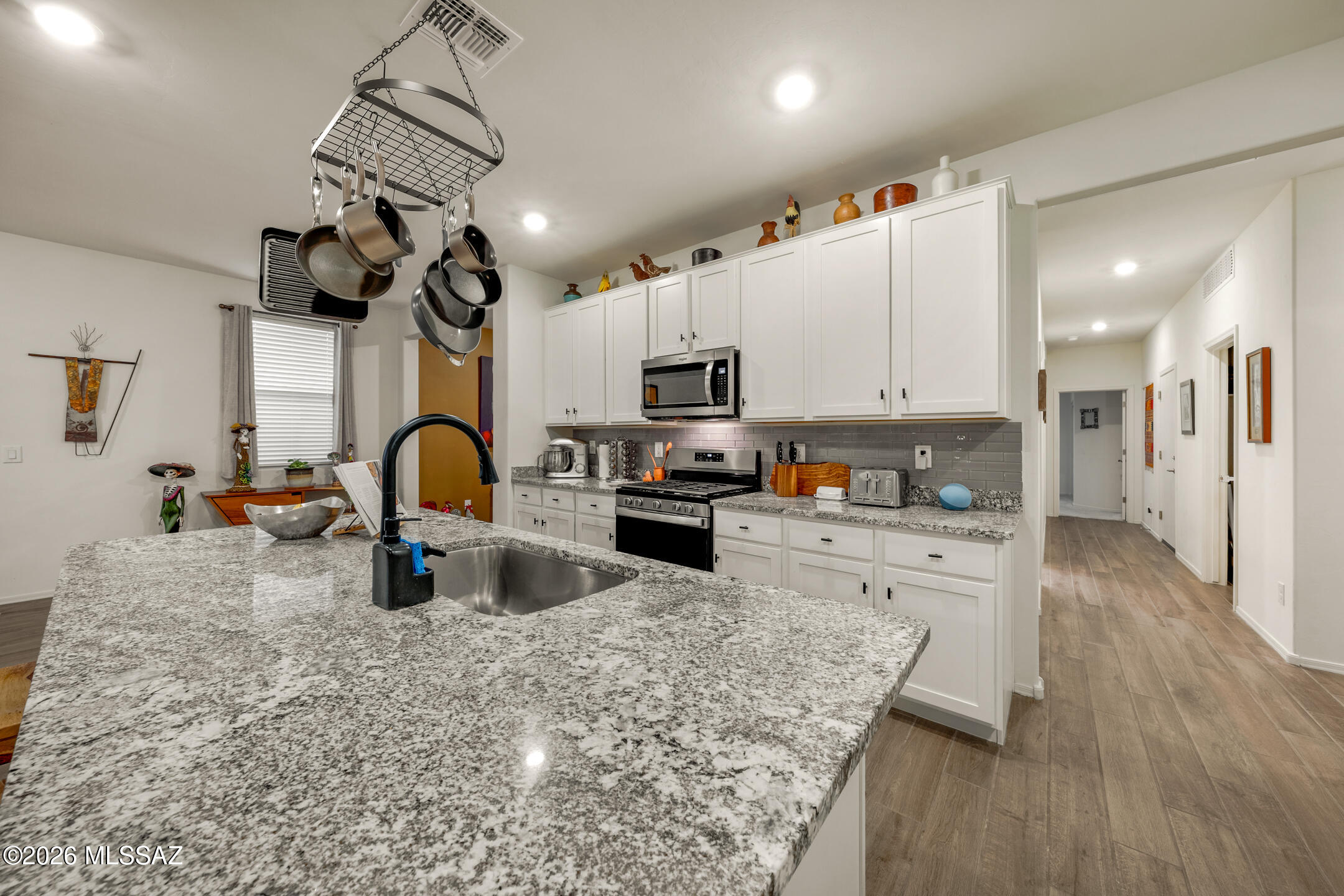 De Anza - Residential