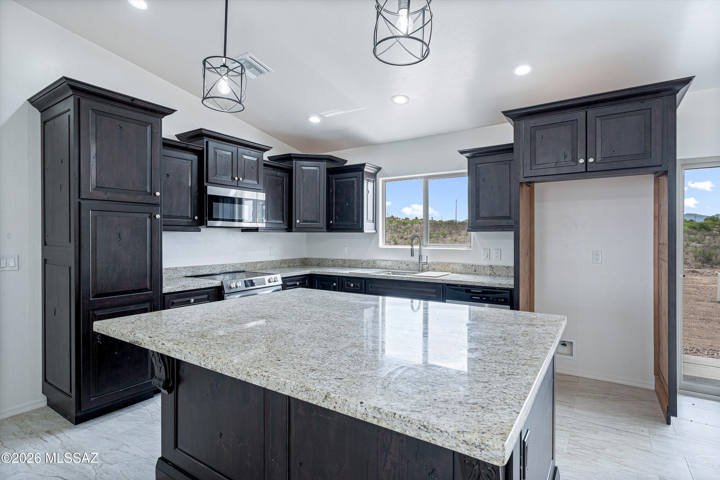 Rio Rico Ranchettes 11 - Residential