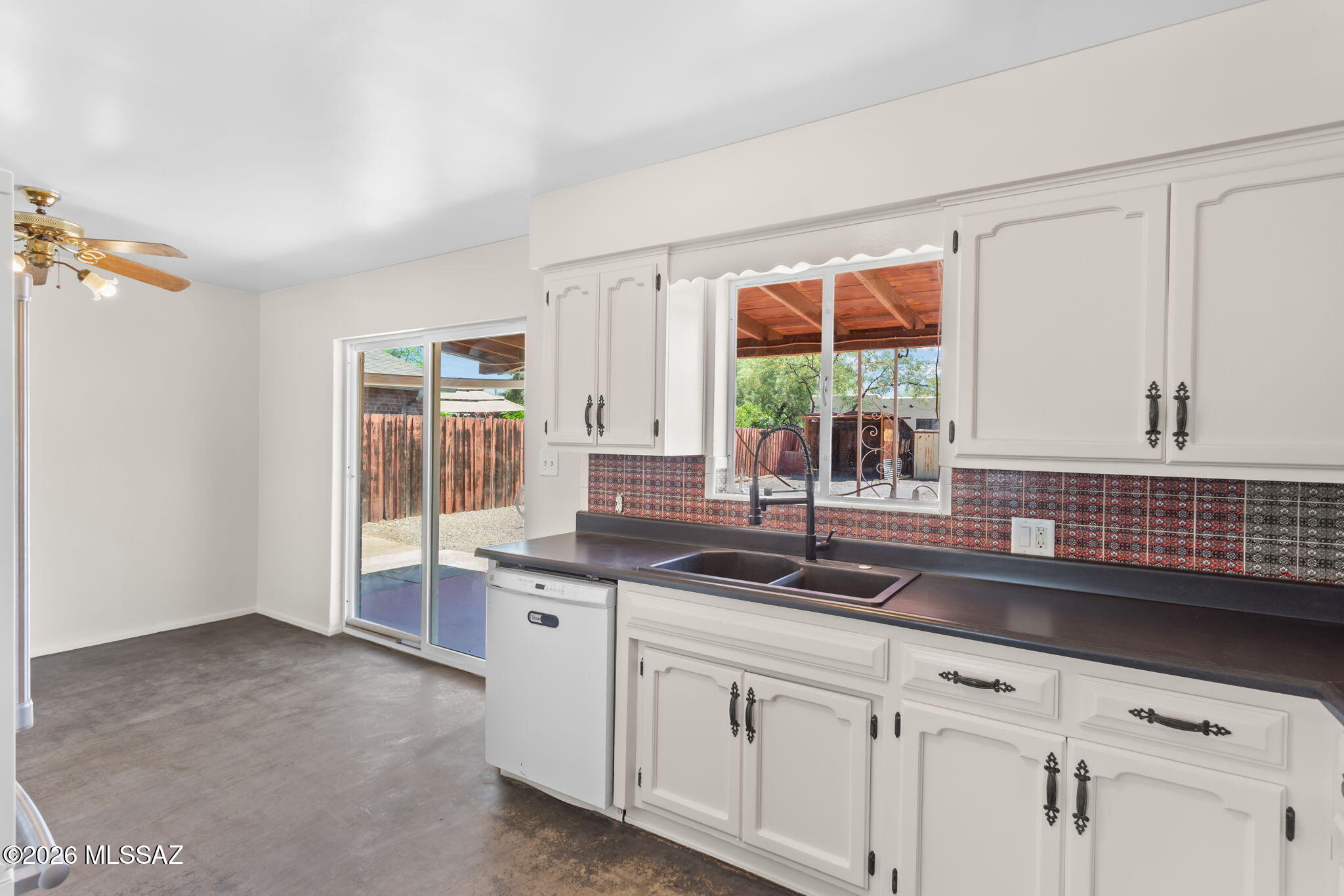 Catalina Subd. NO. 2 Resub Lot 14 - Residential