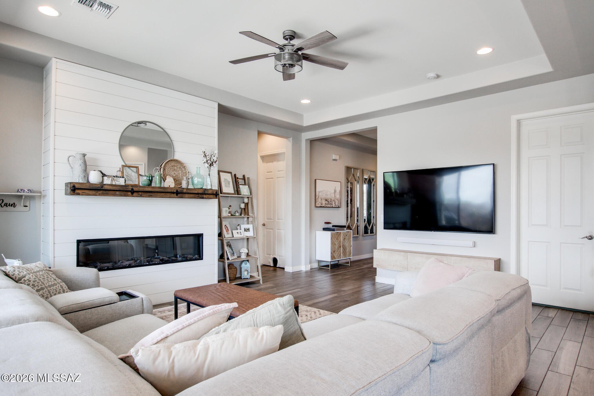 3905 W Cape Aloe Court