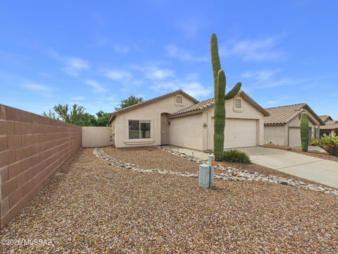 Photo of 5421 W White Dove Road, Marana, AZ 85658 (MLS # 22622017)