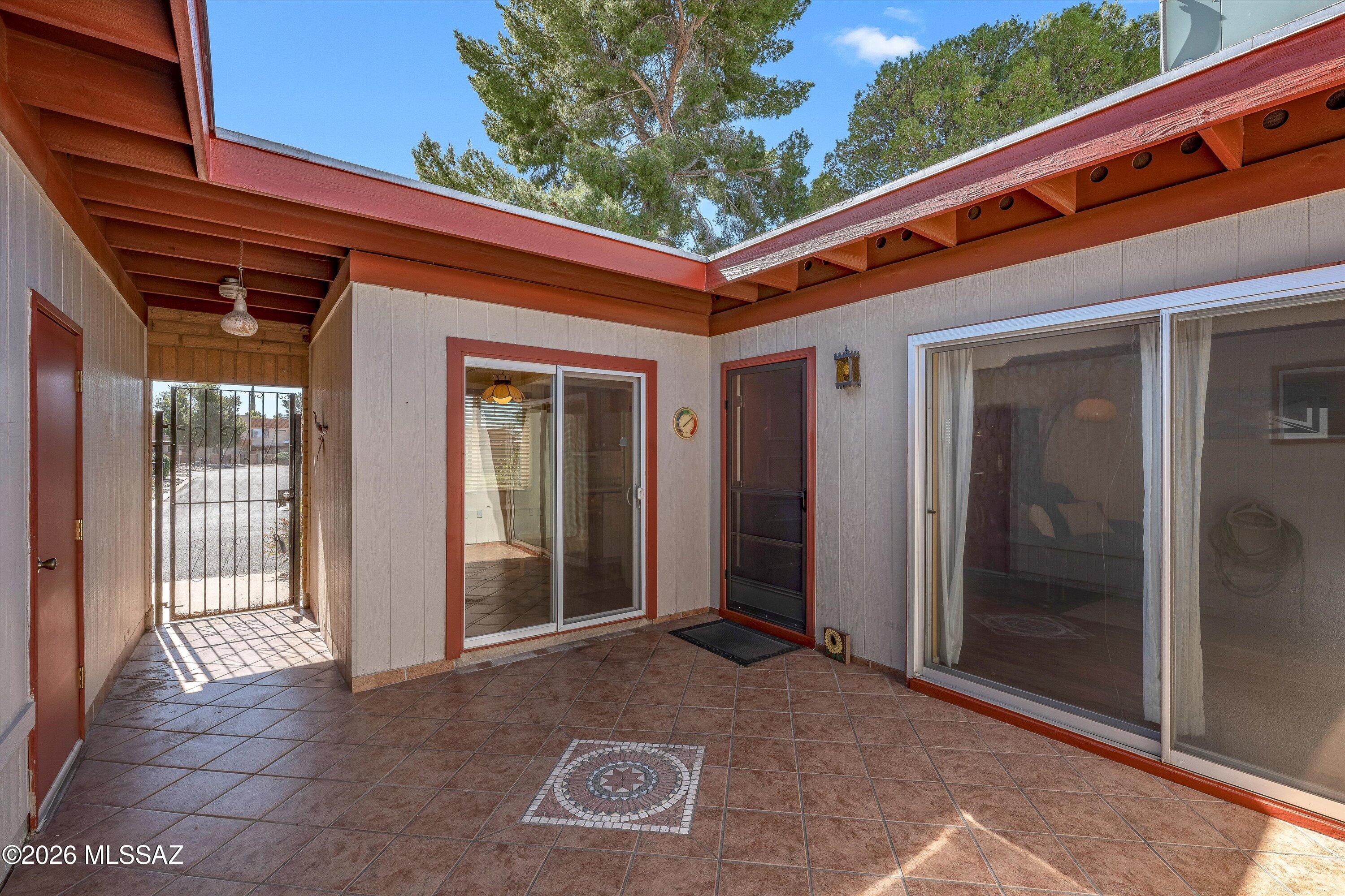 8427 E Foursome Lane