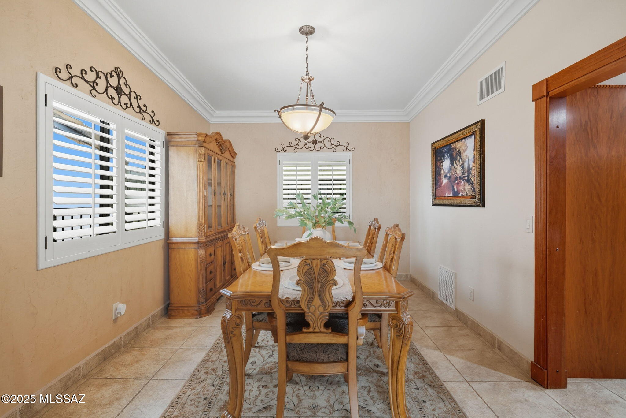 Lomas Saenz NO. 2 (1-14) - Residential