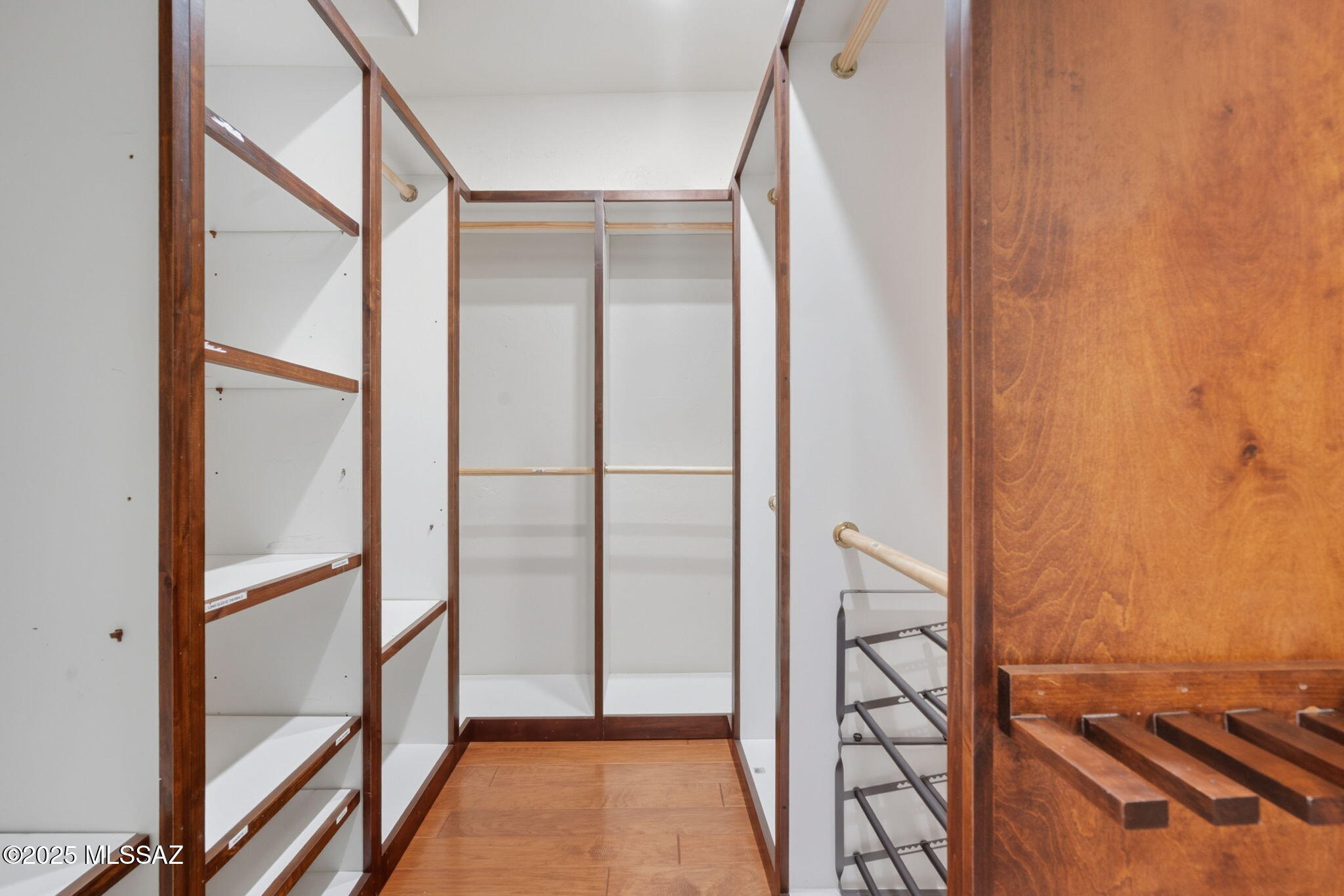Lomas Saenz NO. 2 (1-14) - Residential