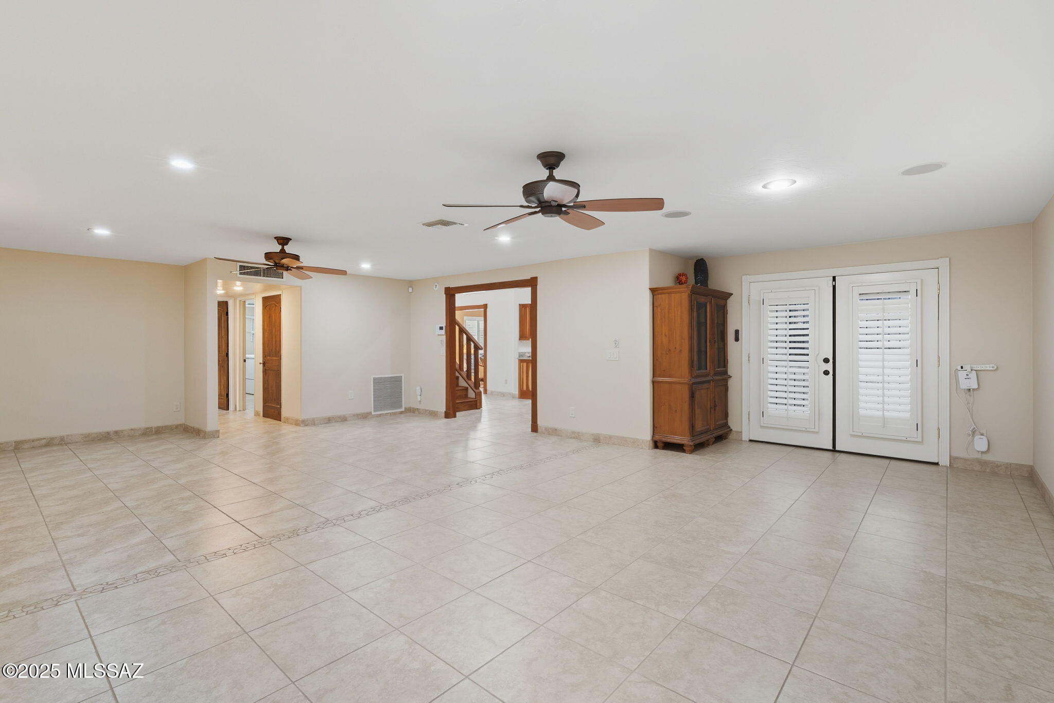 Lomas Saenz NO. 2 (1-14) - Residential