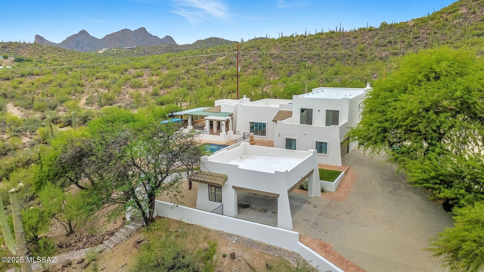Lomas Saenz NO. 2 (1-14) - Residential