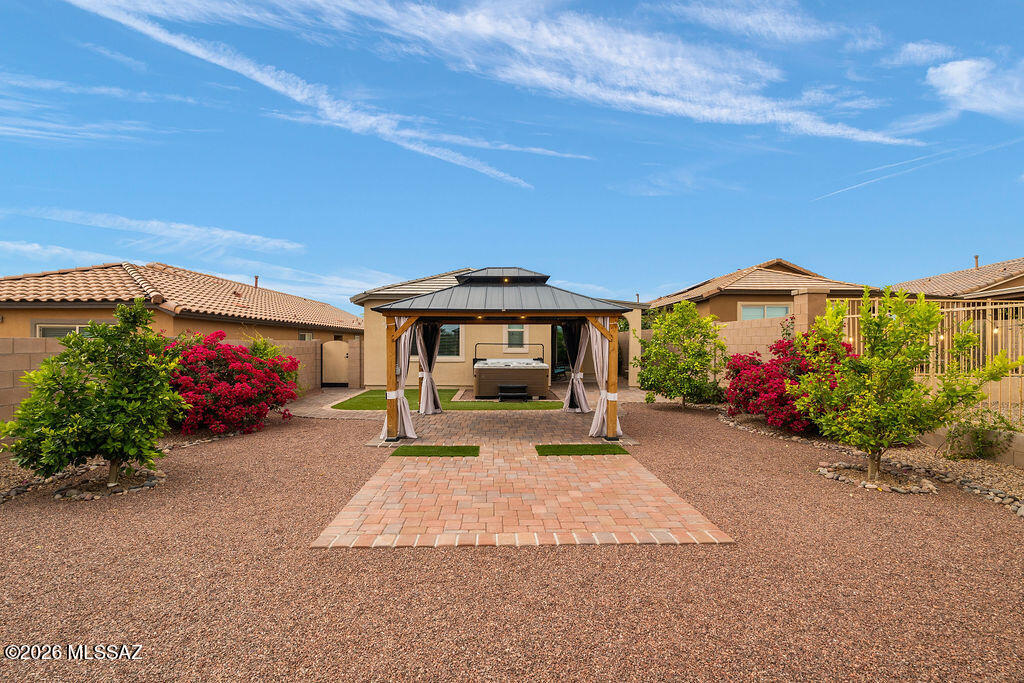 Entrada Del Rio - Residential