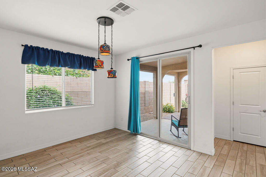 Entrada Del Rio - Residential