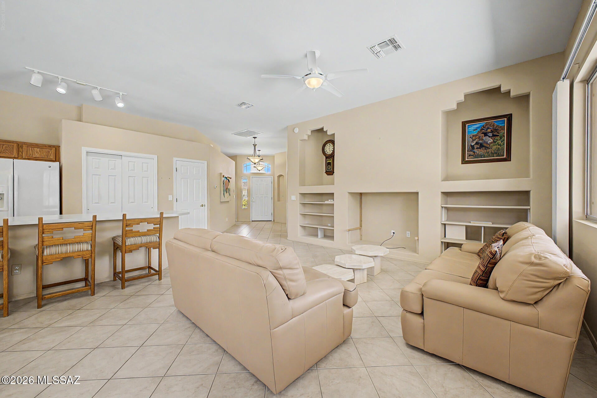 2428 E Big View Drive