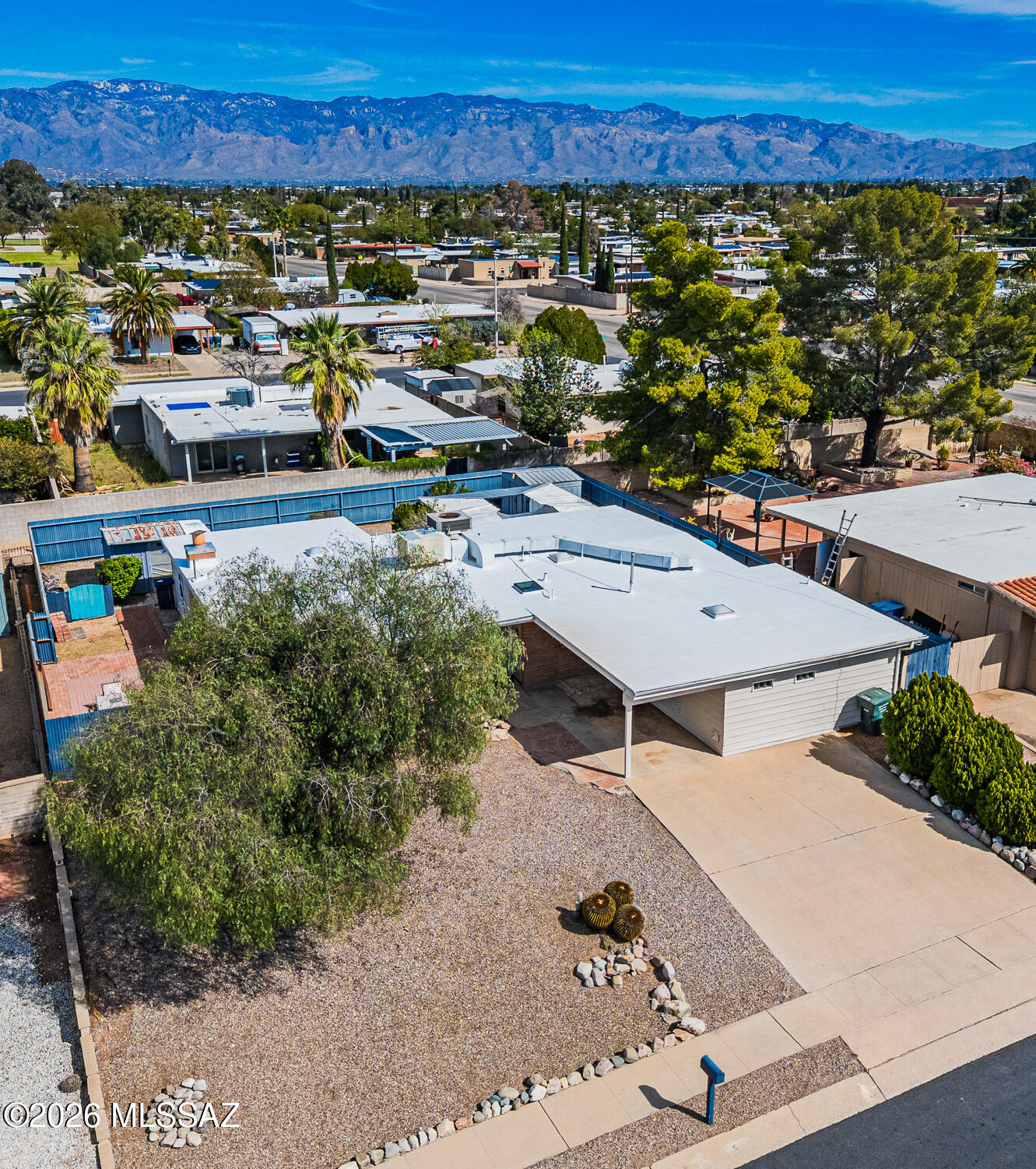 7471 E Victoria Drive