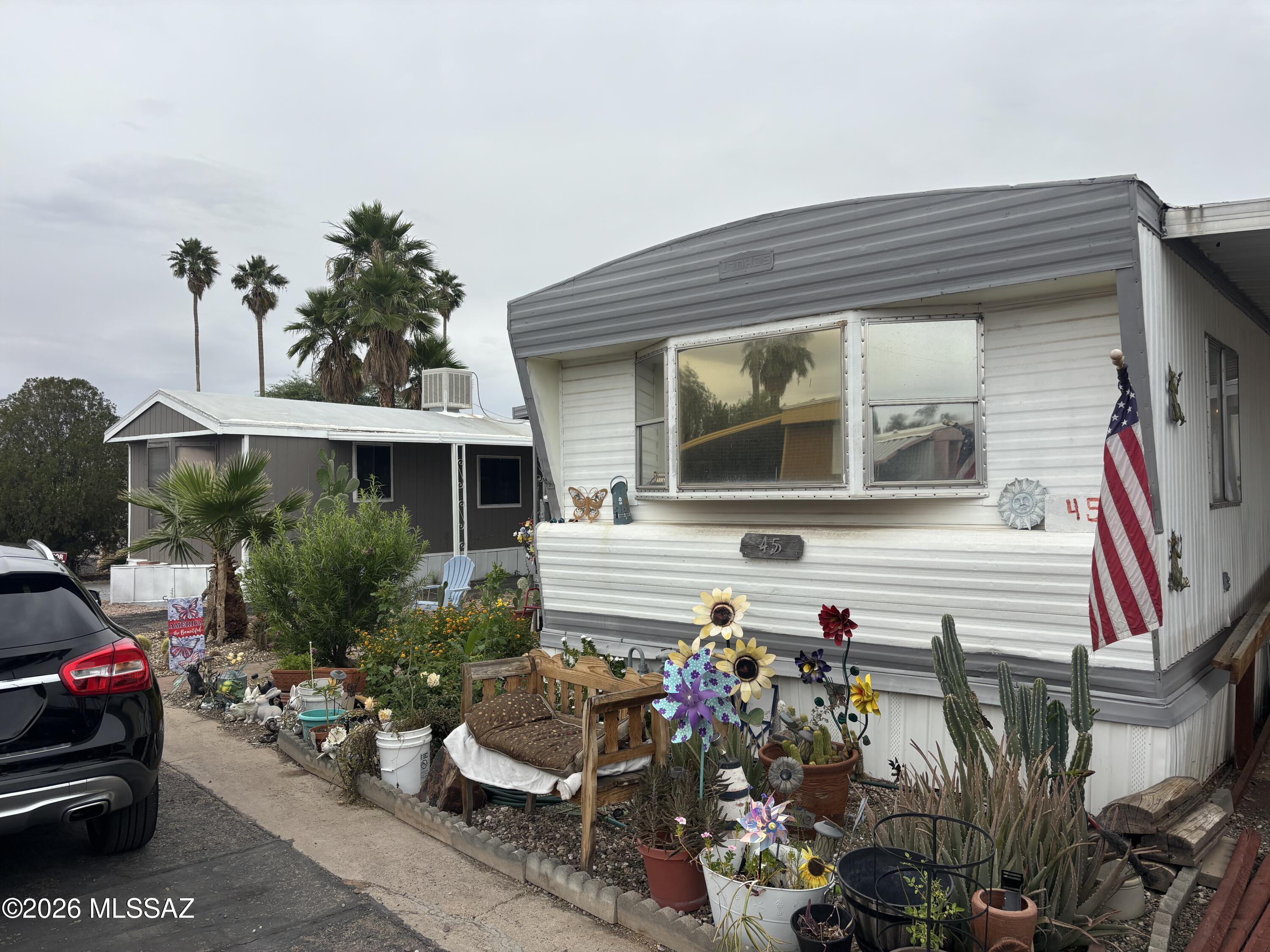 4439 N Old Romero Road