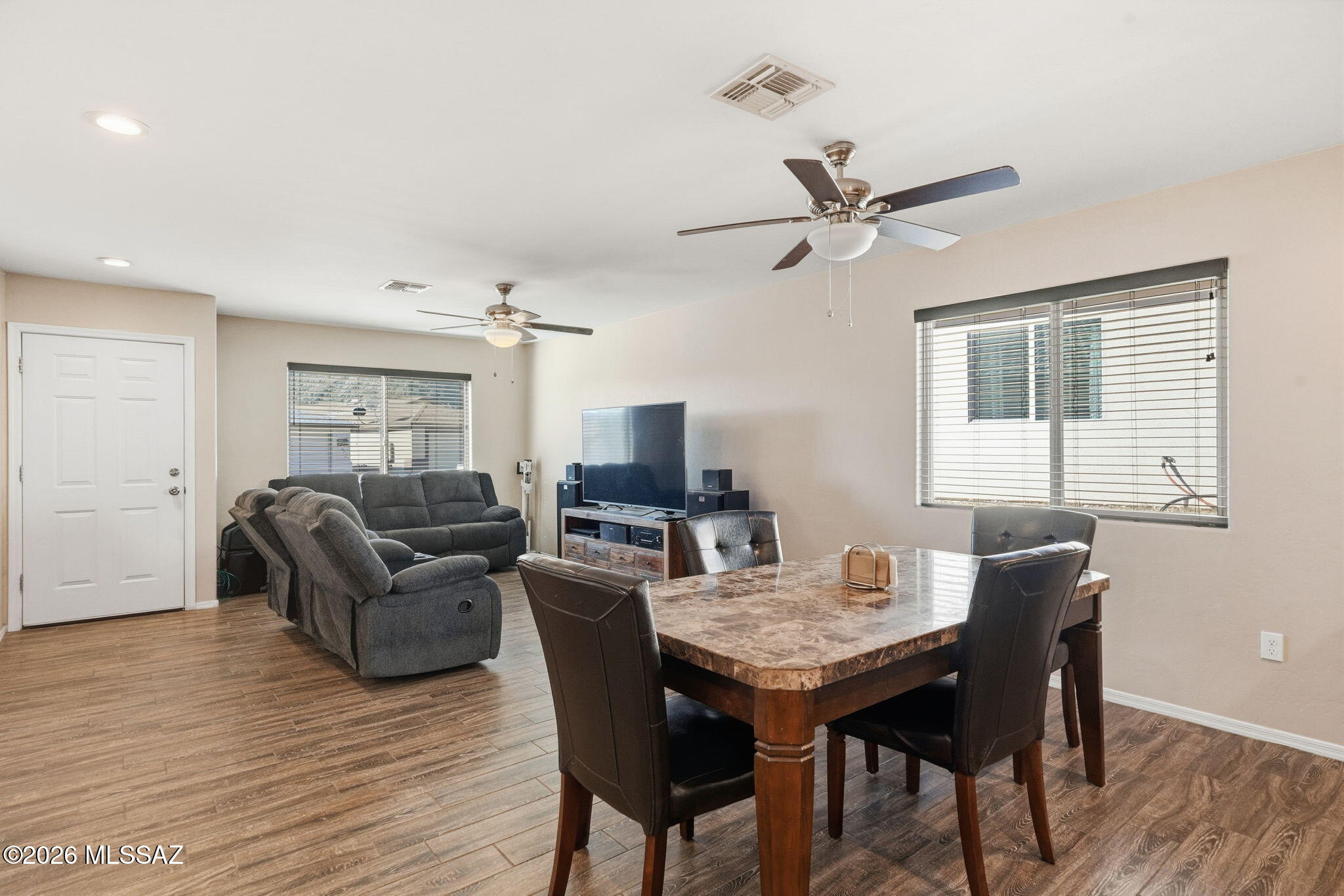 Mountain Manor View - Residential