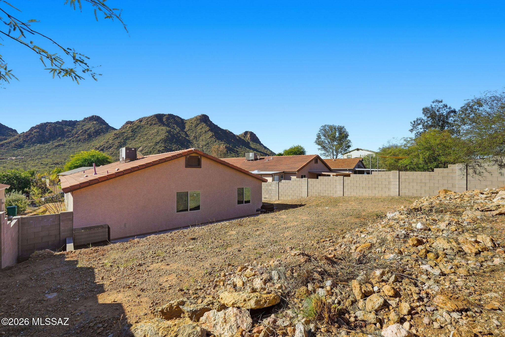 Mountain Manor View - Residential