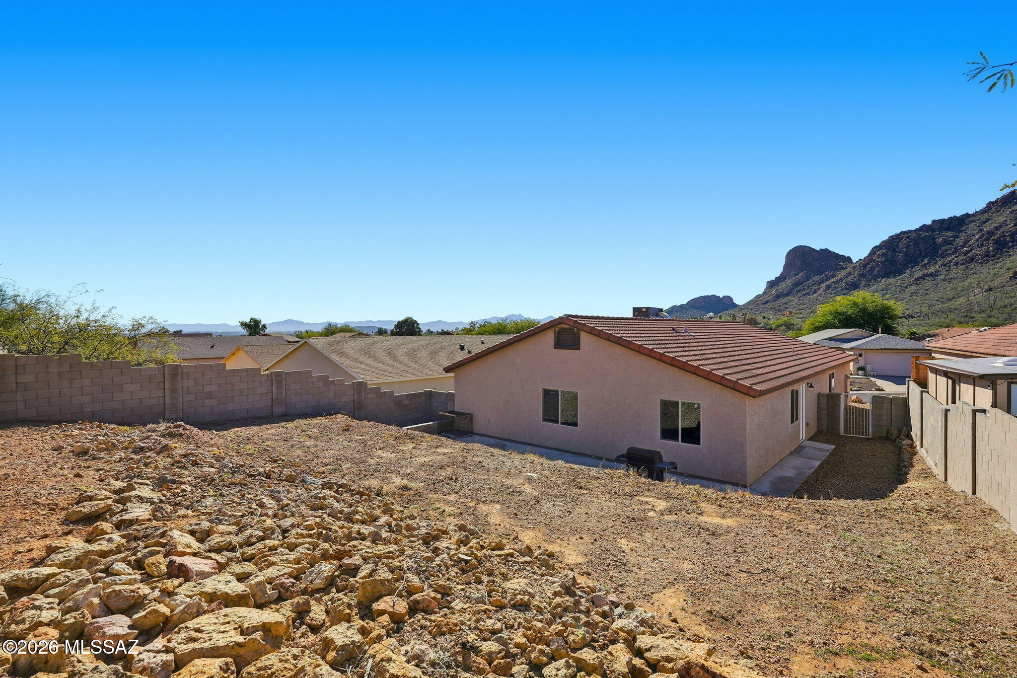 Mountain Manor View - Residential