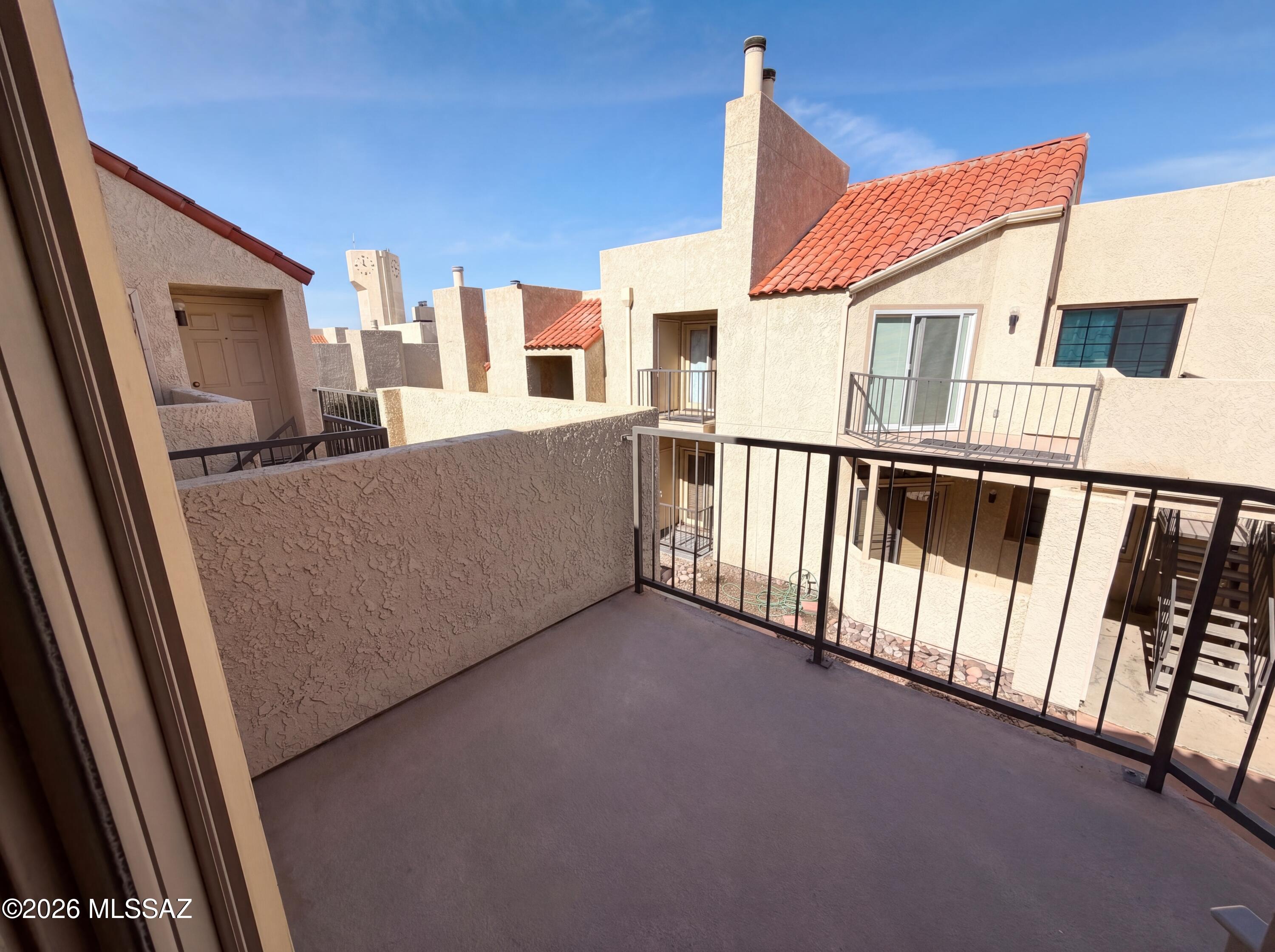 1200 E River Road C37