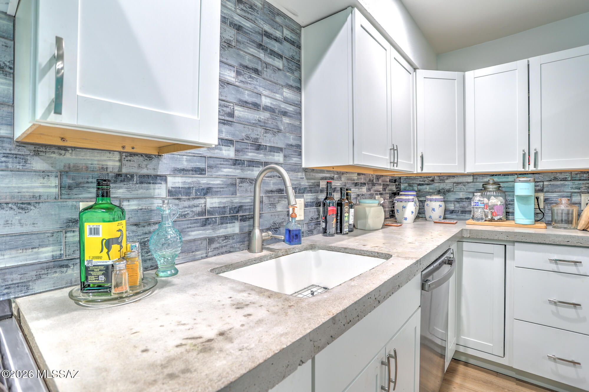448 N Silverbell Road