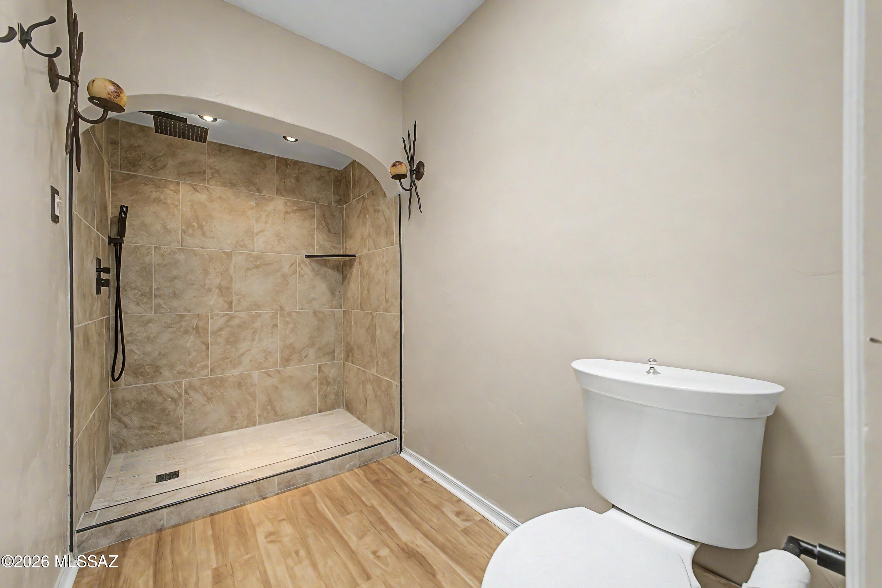 La Fontana (1-22) - Residential