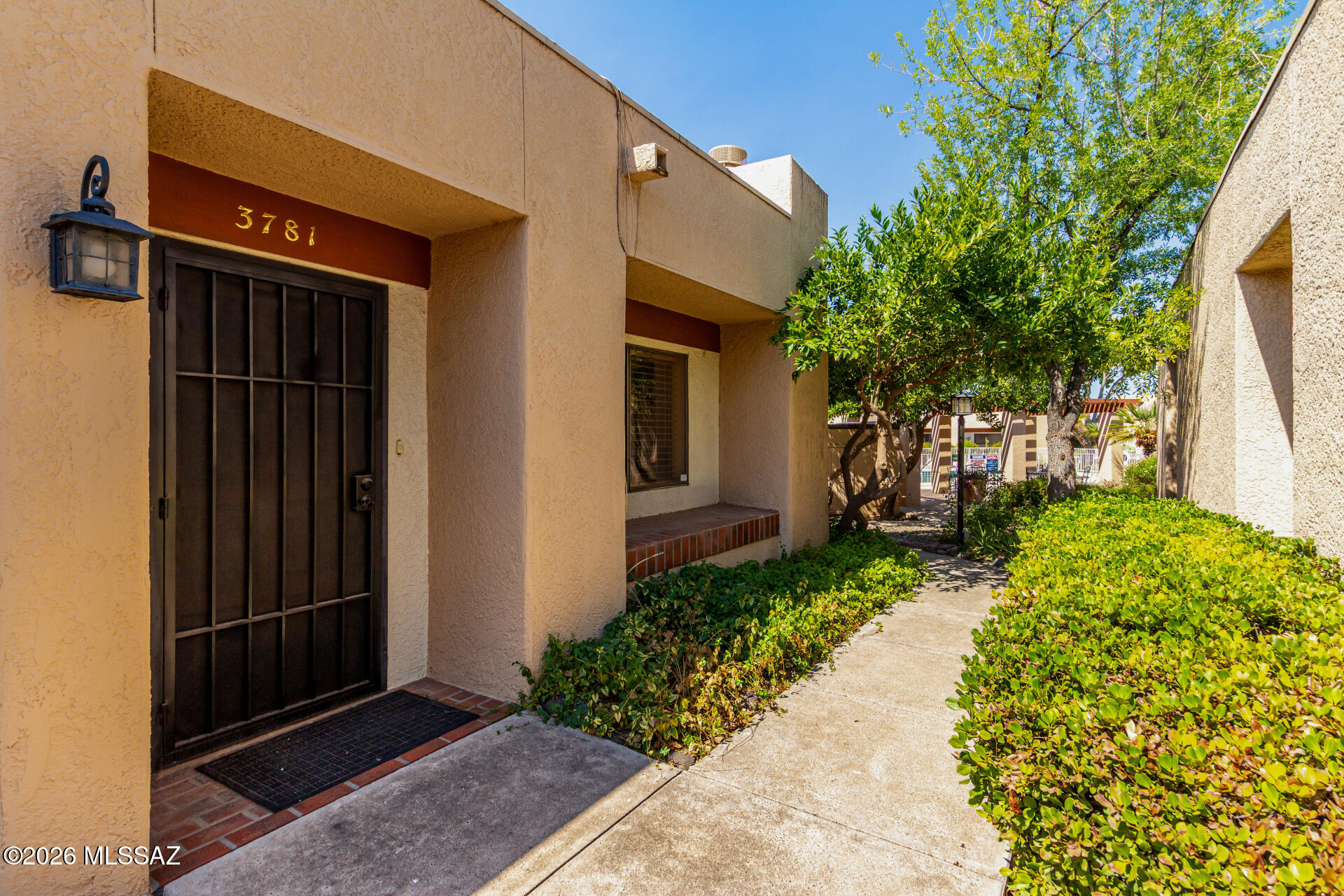 La Fontana (1-22) - Residential