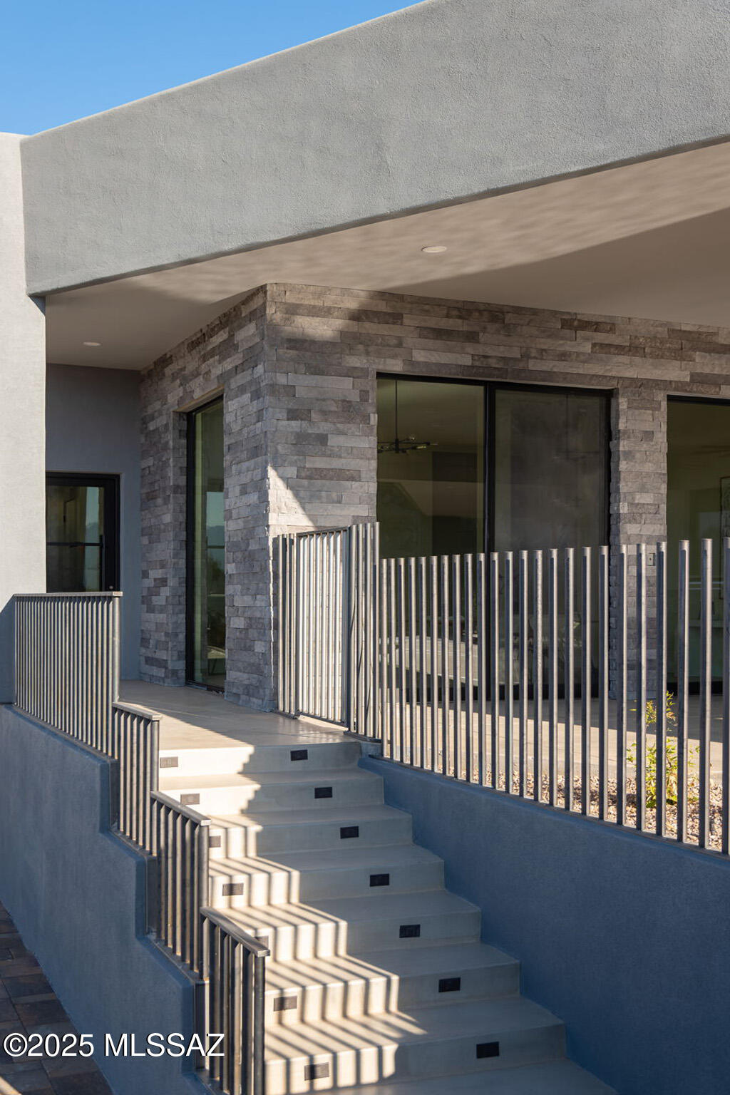 T Bench Bar (1-8) - Residential