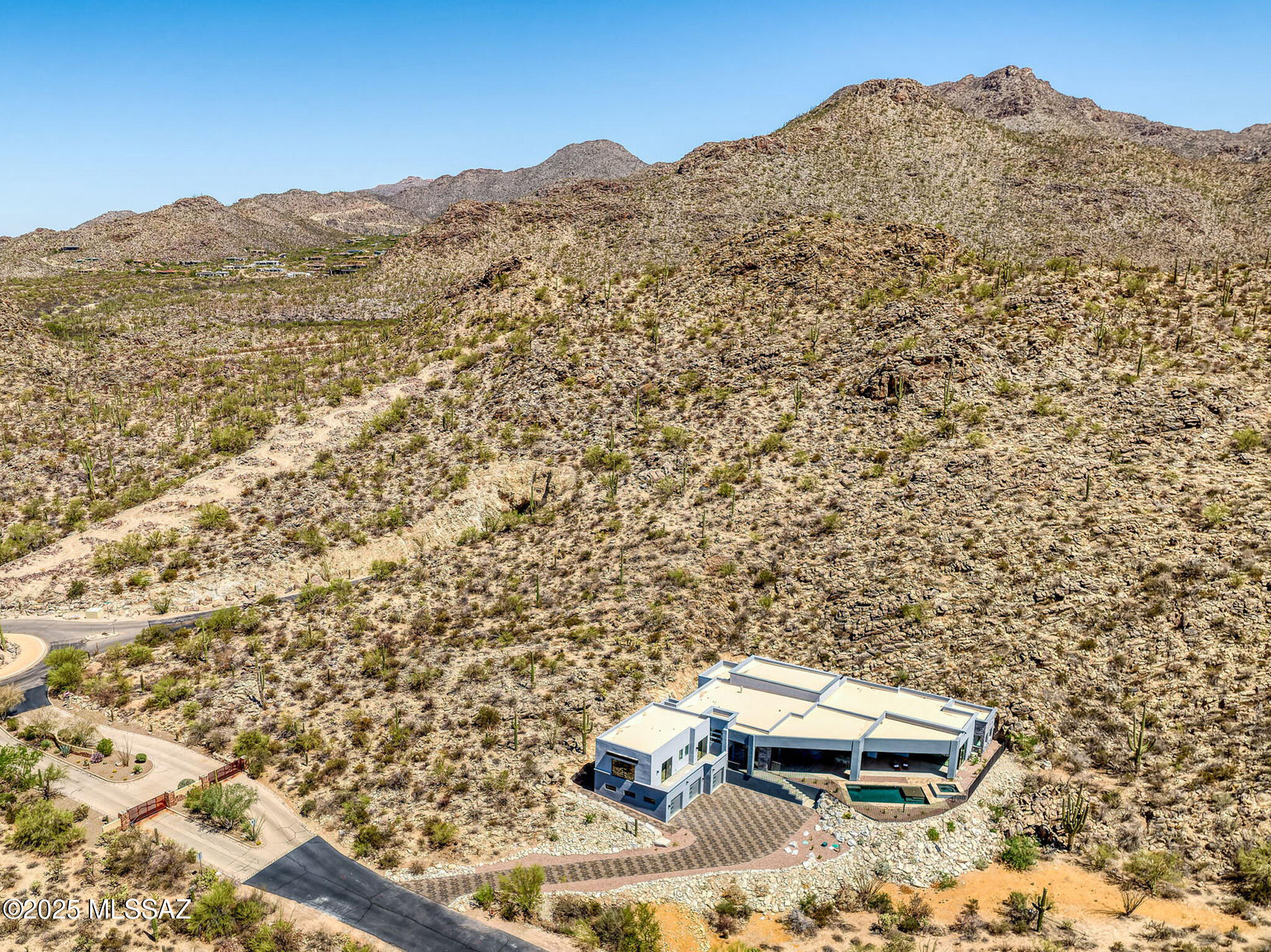 3700 W T Bench Bar Way