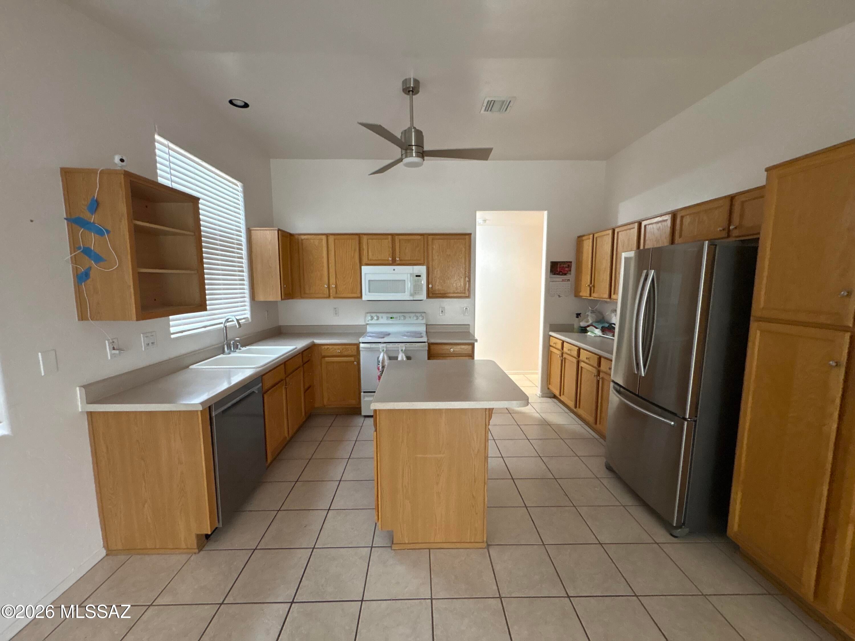 2429 N Camino Reloj