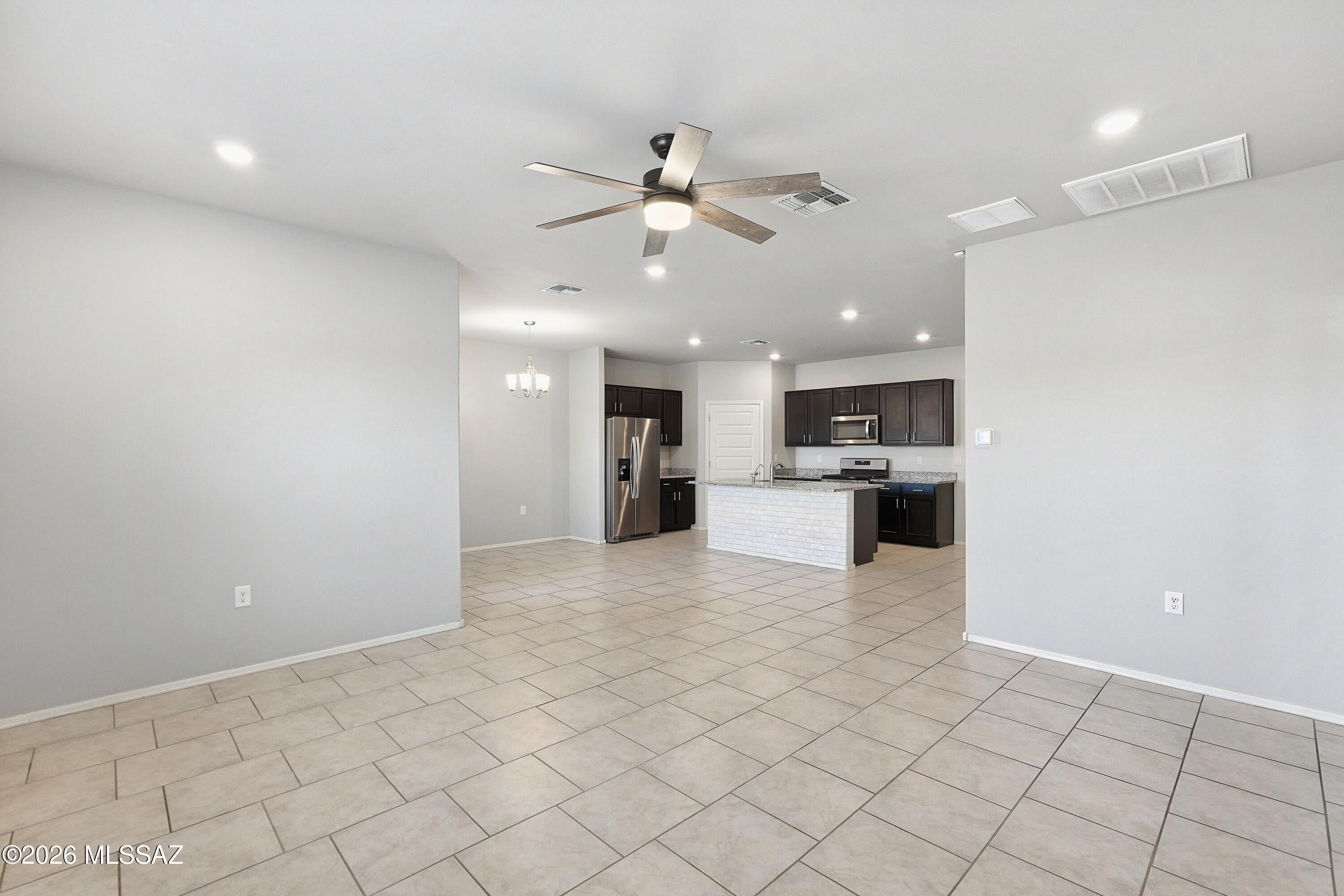 7440 W Calle Bocina