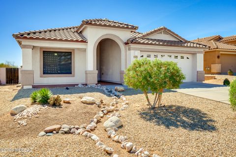 Photo of 1061 W Placita Vargas, Green Valley, AZ 85614 (MLS # 22605197)