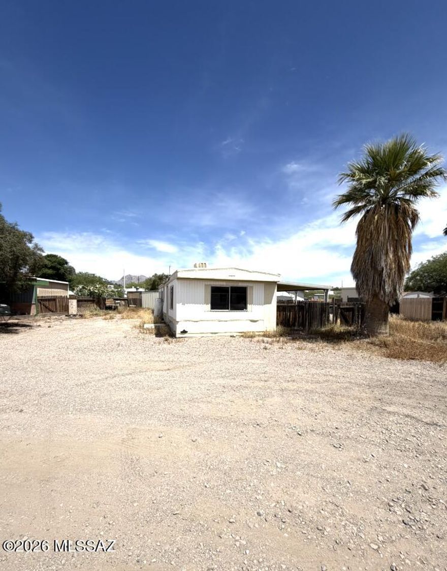 Attention Investors!  This is being sold for land value.  The manufactured home is inhabitable.  Please refer to agent remarks.