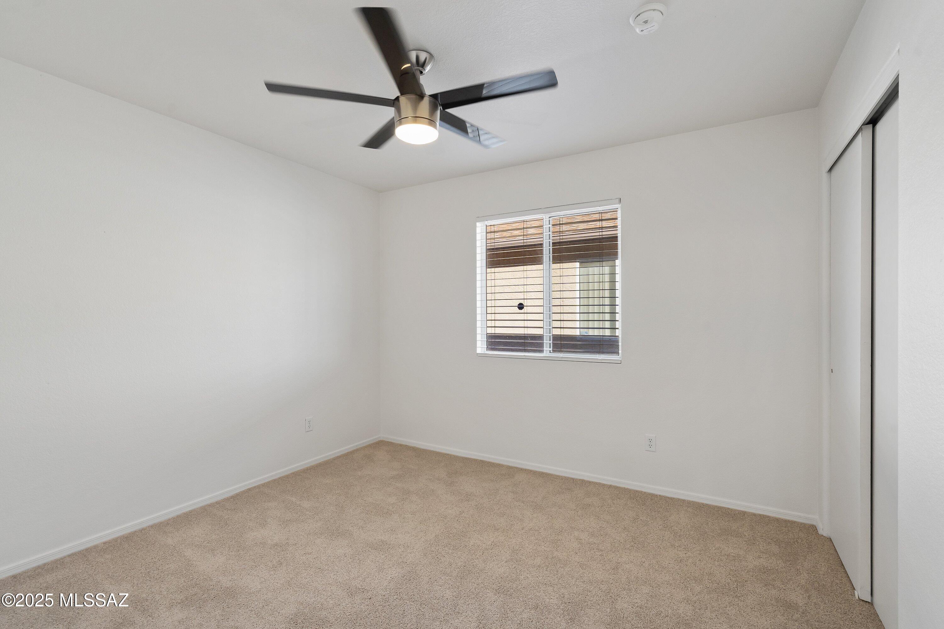 Paraiso (1-106) - Residential Lease
