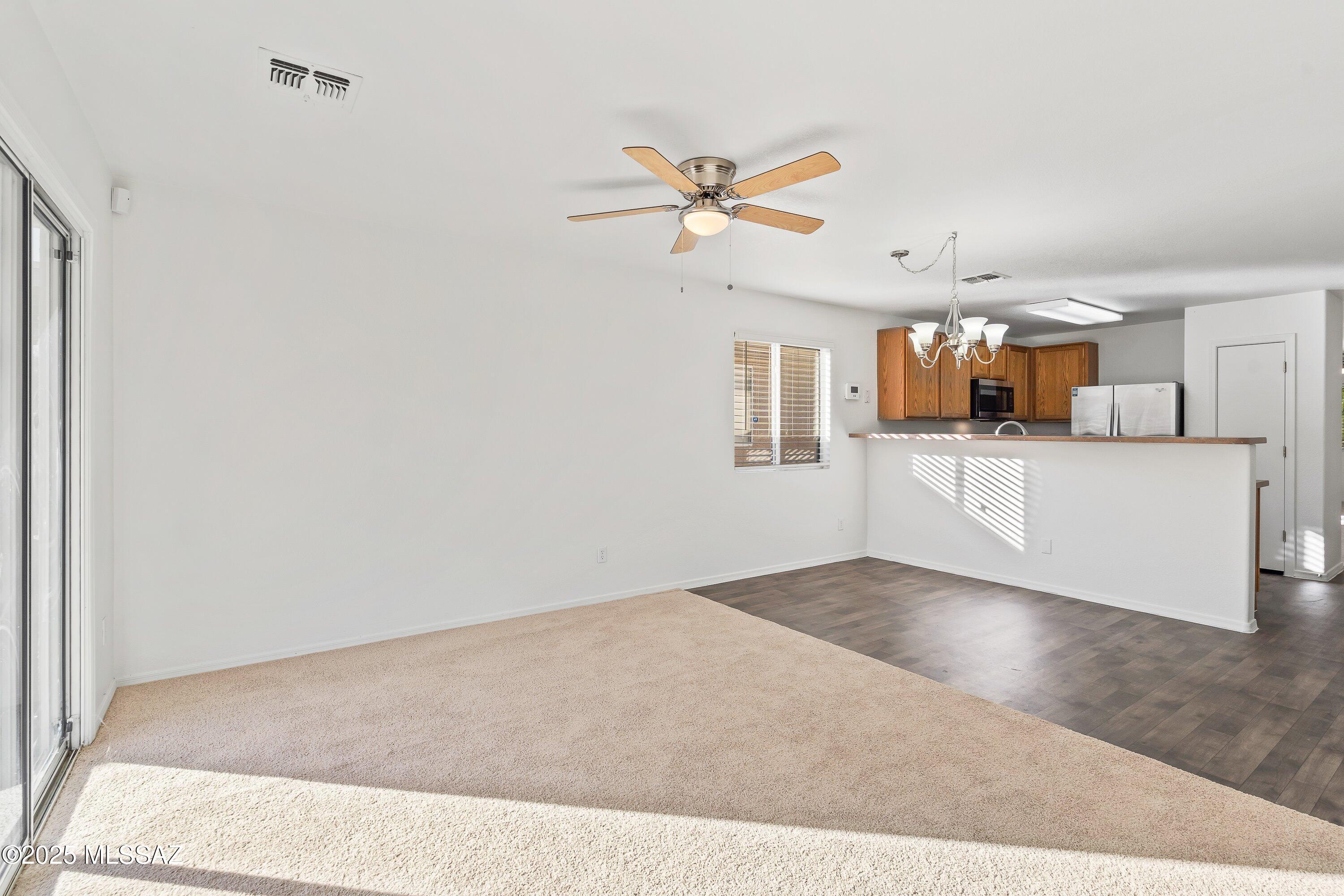 Paraiso (1-106) - Residential Lease