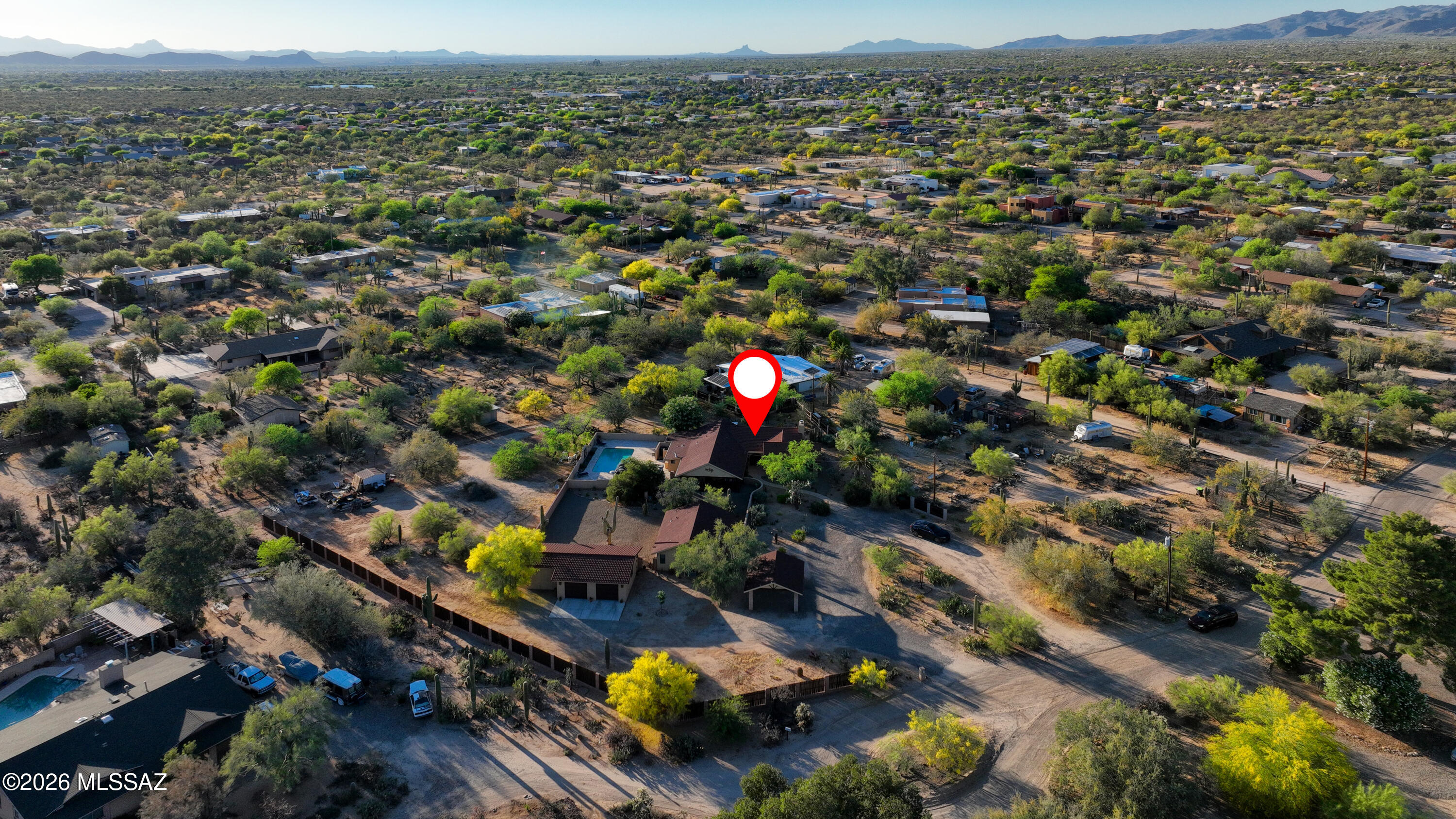 8915 N Hopdown Avenue