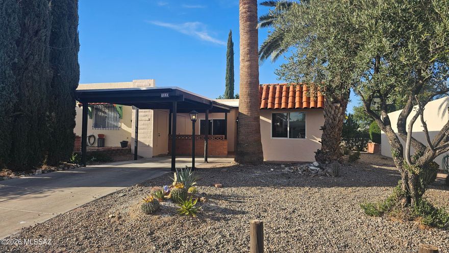 Beautifully updated townhouse on a quiet street. Close to shopping and local amenities. New paint inside and out. Fresh flooring throughout home. New roof with warranty as well. Kitchen has been remodeled and includes new cabinets and granite countertops. All interior doors are new as well as the hardware and fixtures. Don't miss out on this like new, open floorplan, property!