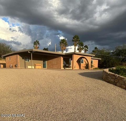 Photo of 1184 N David Drive, Nogales, AZ 85621 (MLS # 22609520)