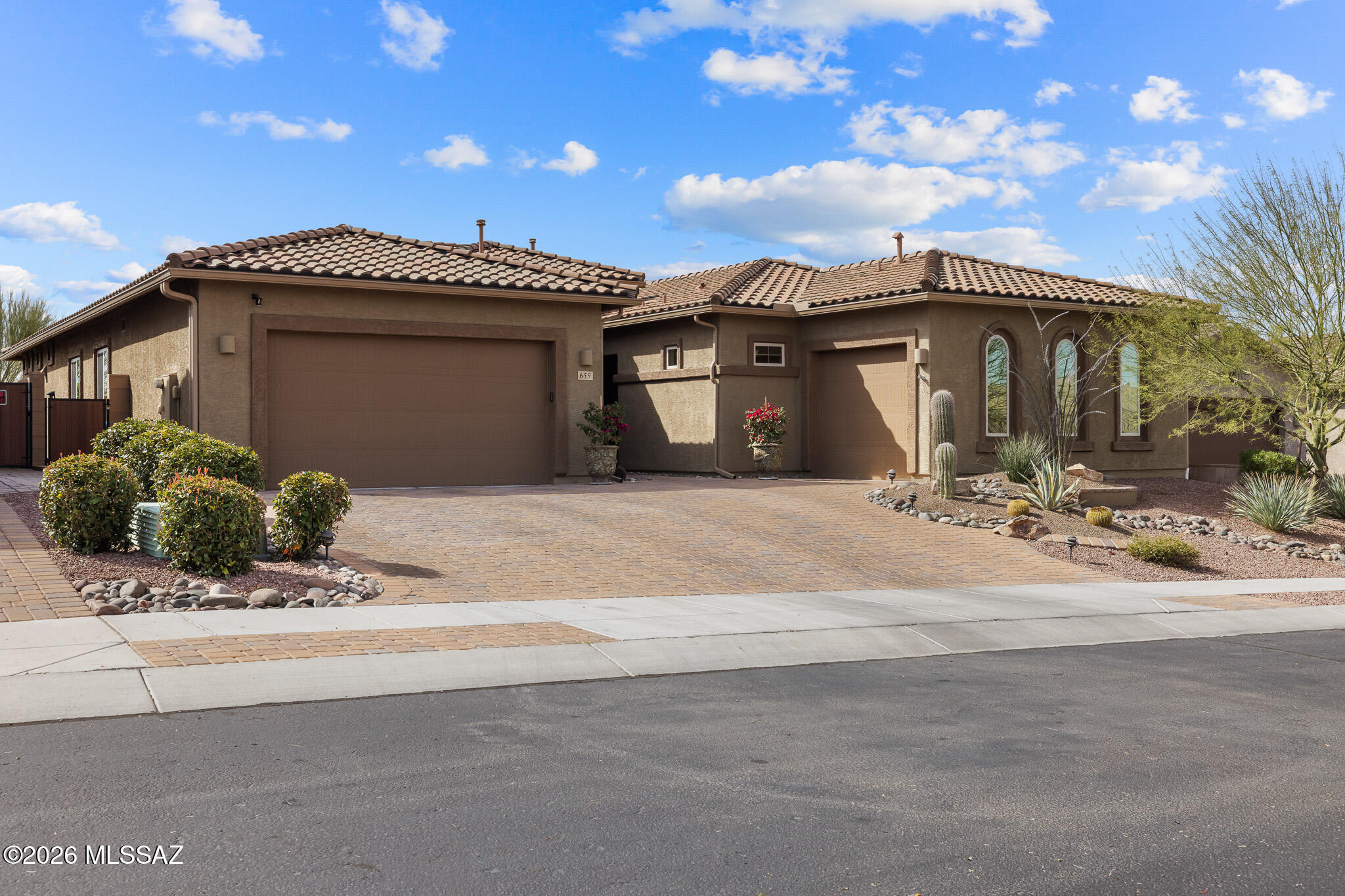 Eagles Rest SQ20152890001 - Residential