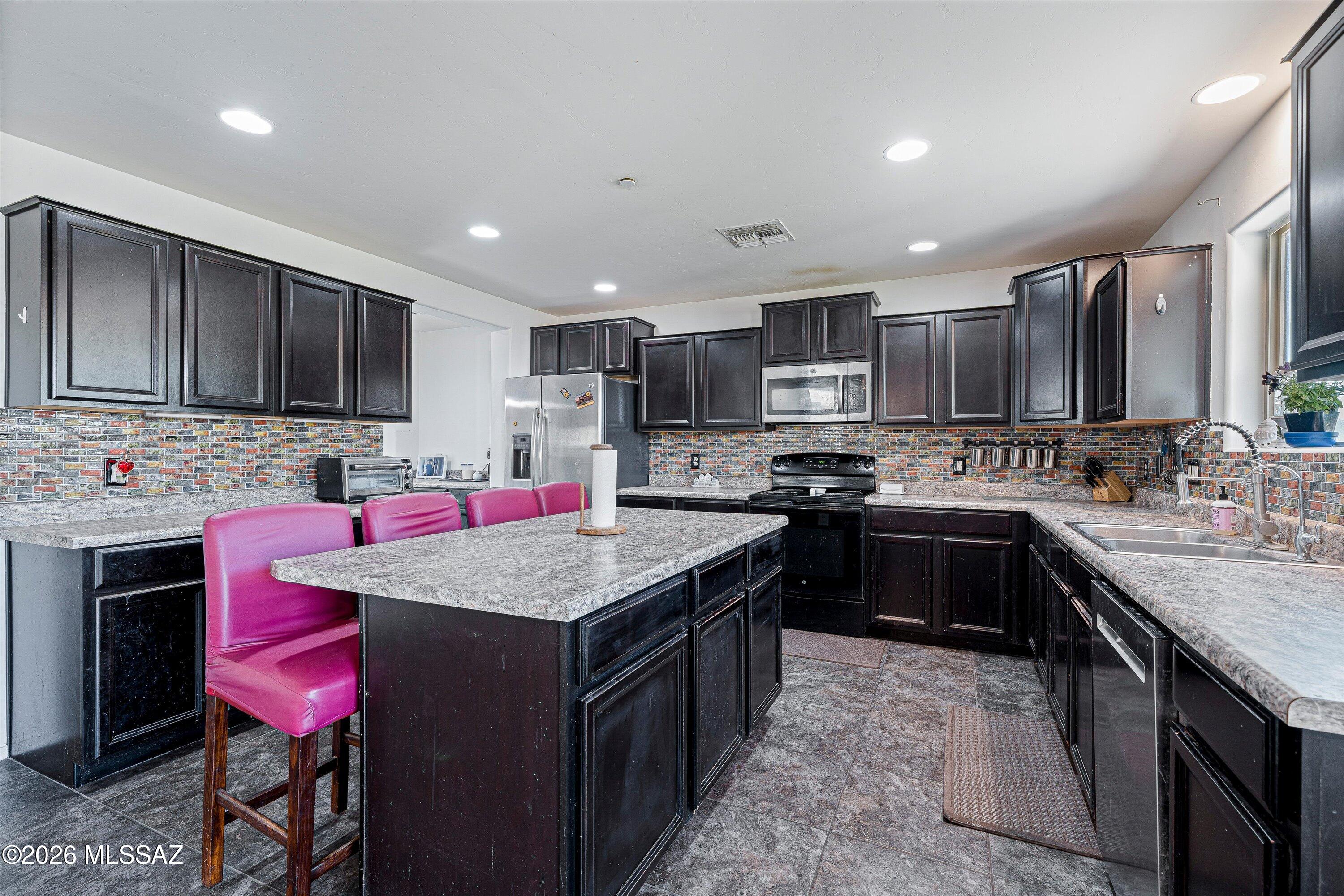 Vista Del Lago (1-123) - Residential