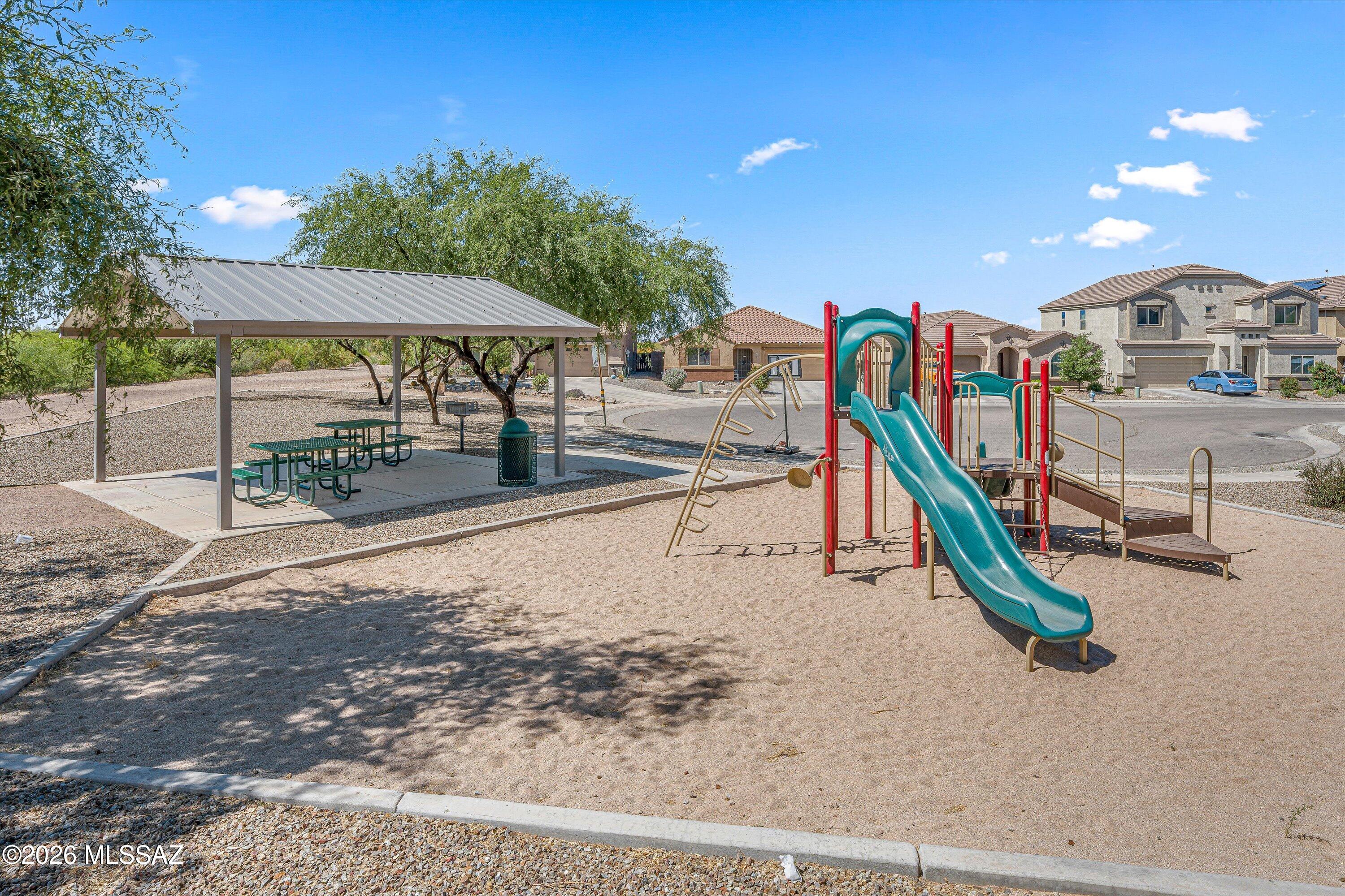 Vista Del Lago (1-123) - Residential