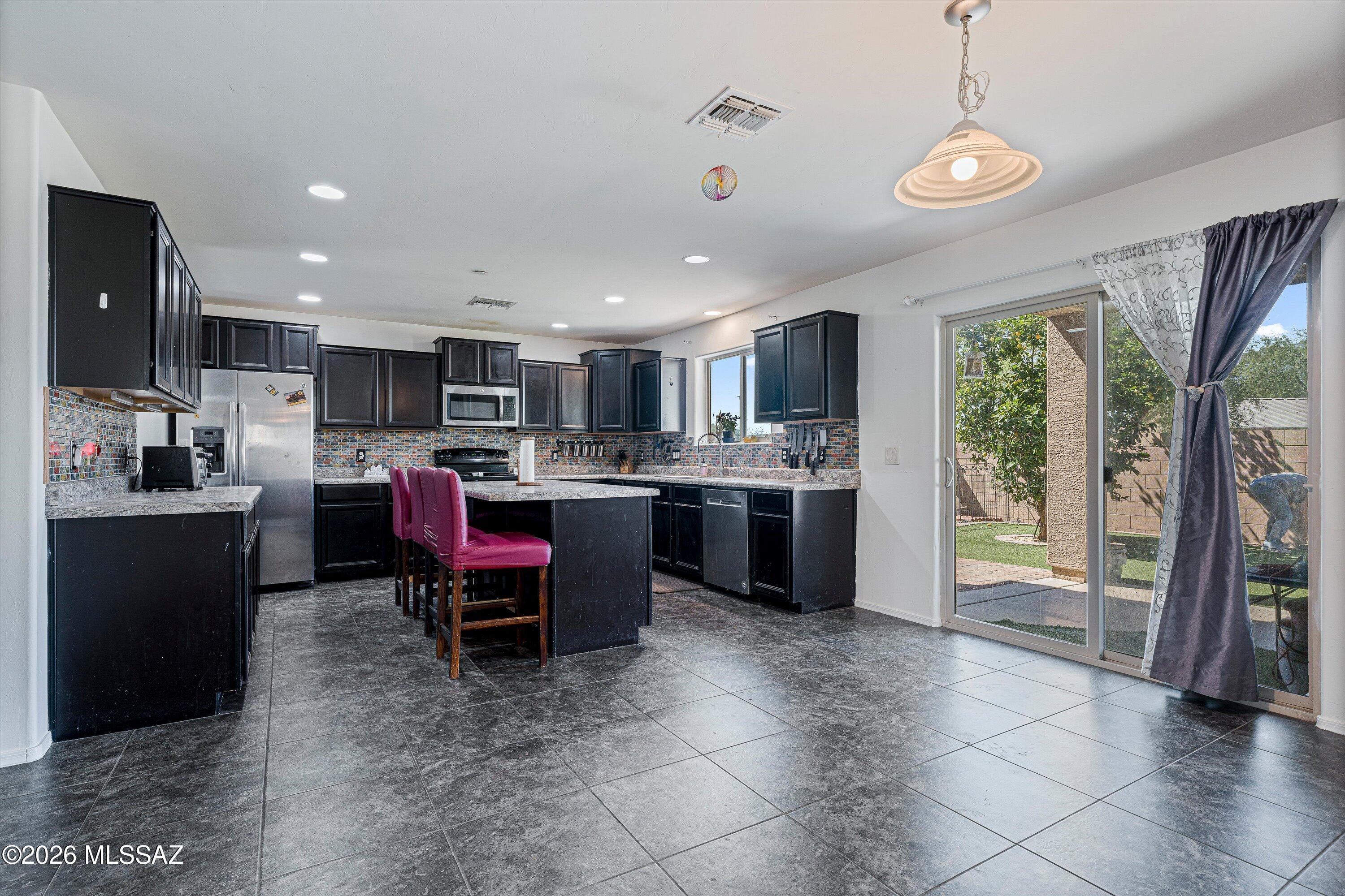 Vista Del Lago (1-123) - Residential