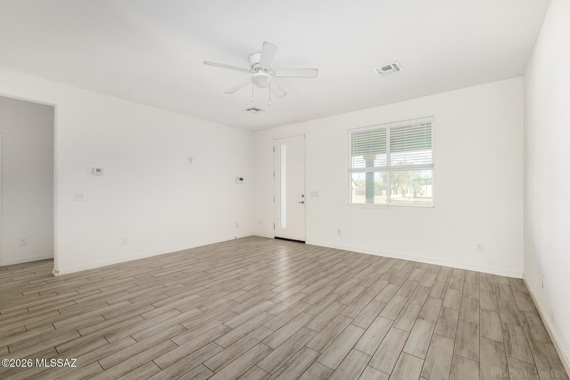 3620 N San Carlos Drive