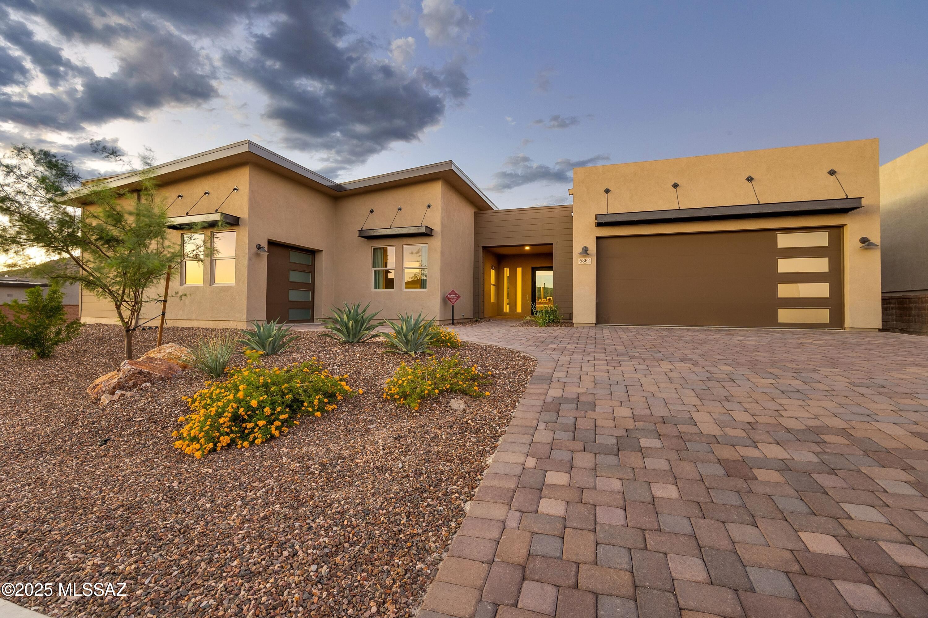 Boulder Bridge Pass III At Dove Mountain SQ20143000307 - Residential
