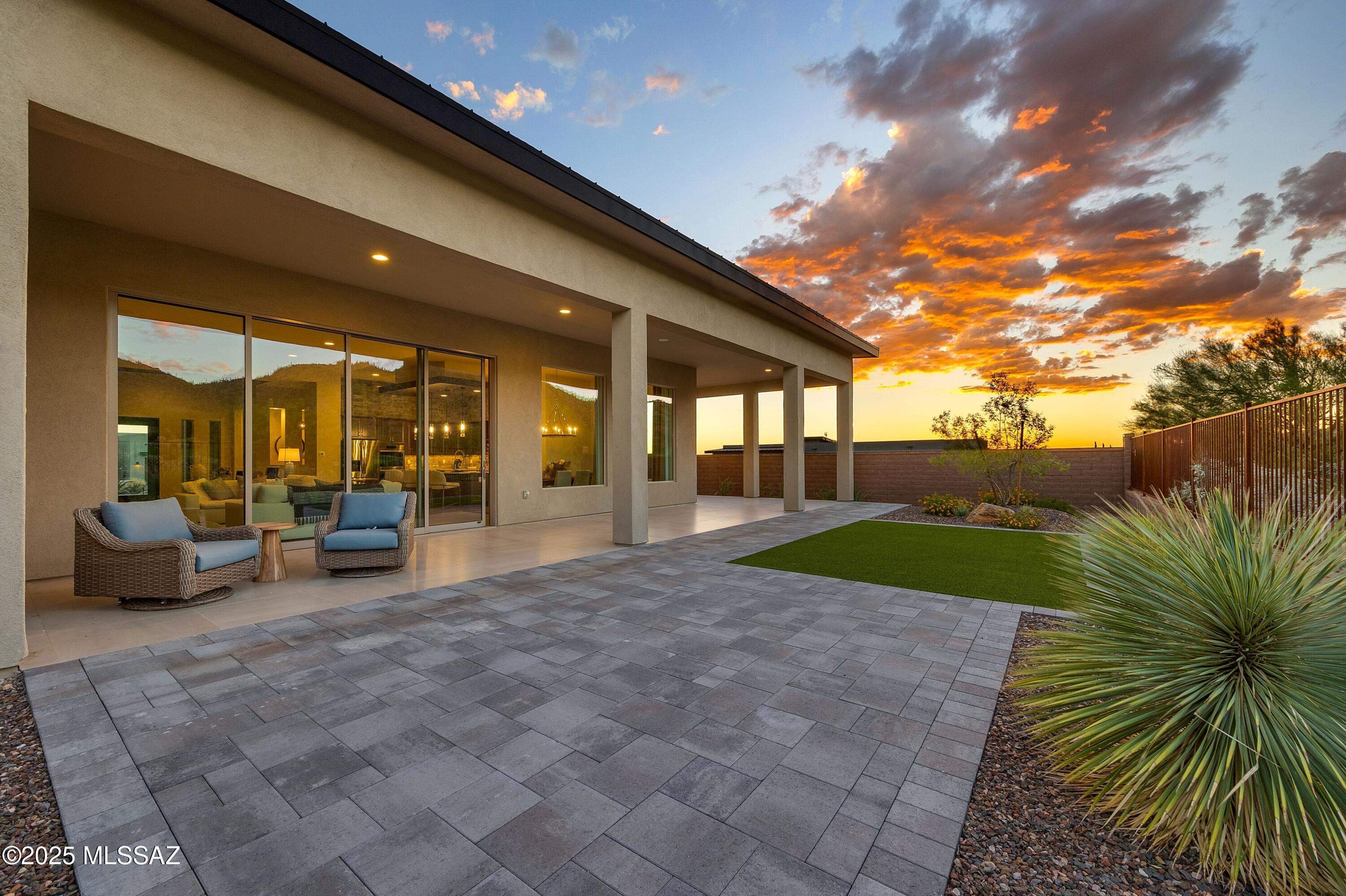 Boulder Bridge Pass III At Dove Mountain SQ20143000307 - Residential