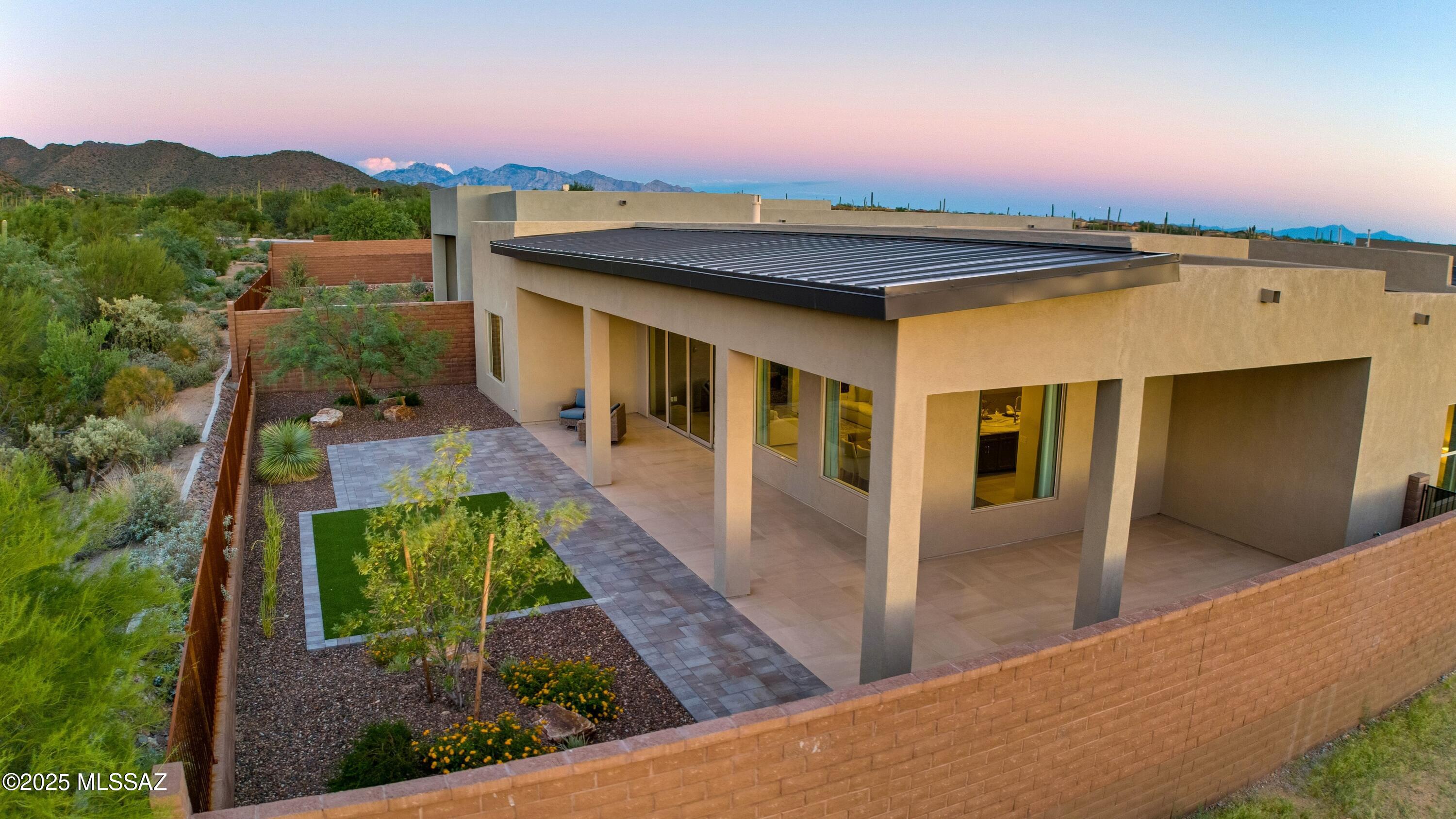 Boulder Bridge Pass III At Dove Mountain SQ20143000307 - Residential