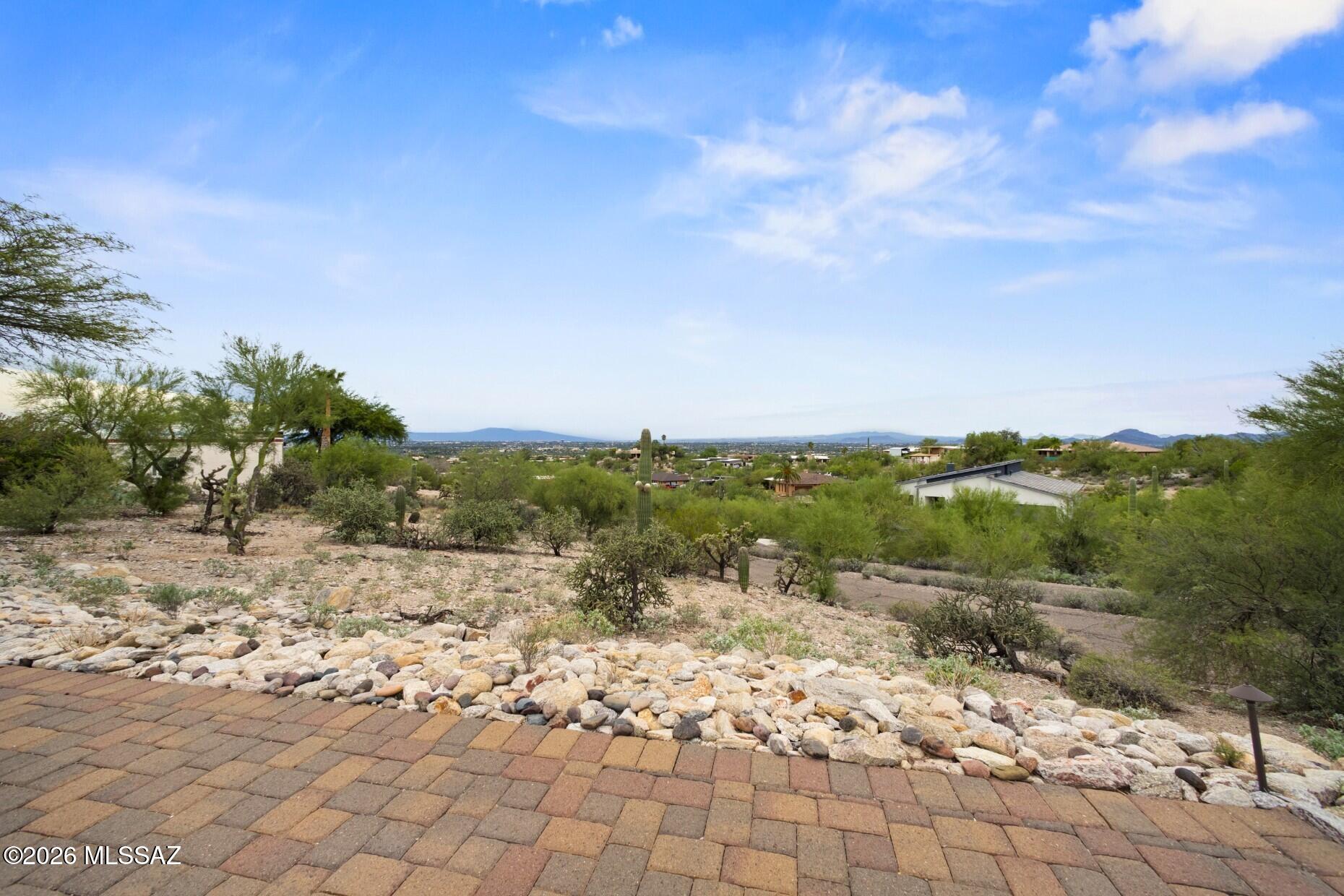 4524 N Camino Arco