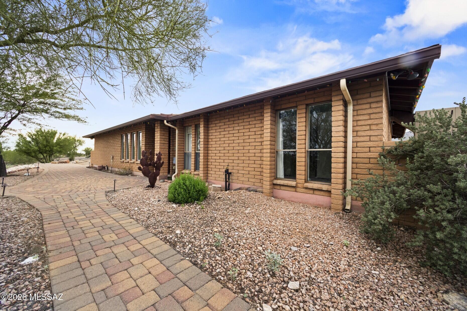 4524 N Camino Arco