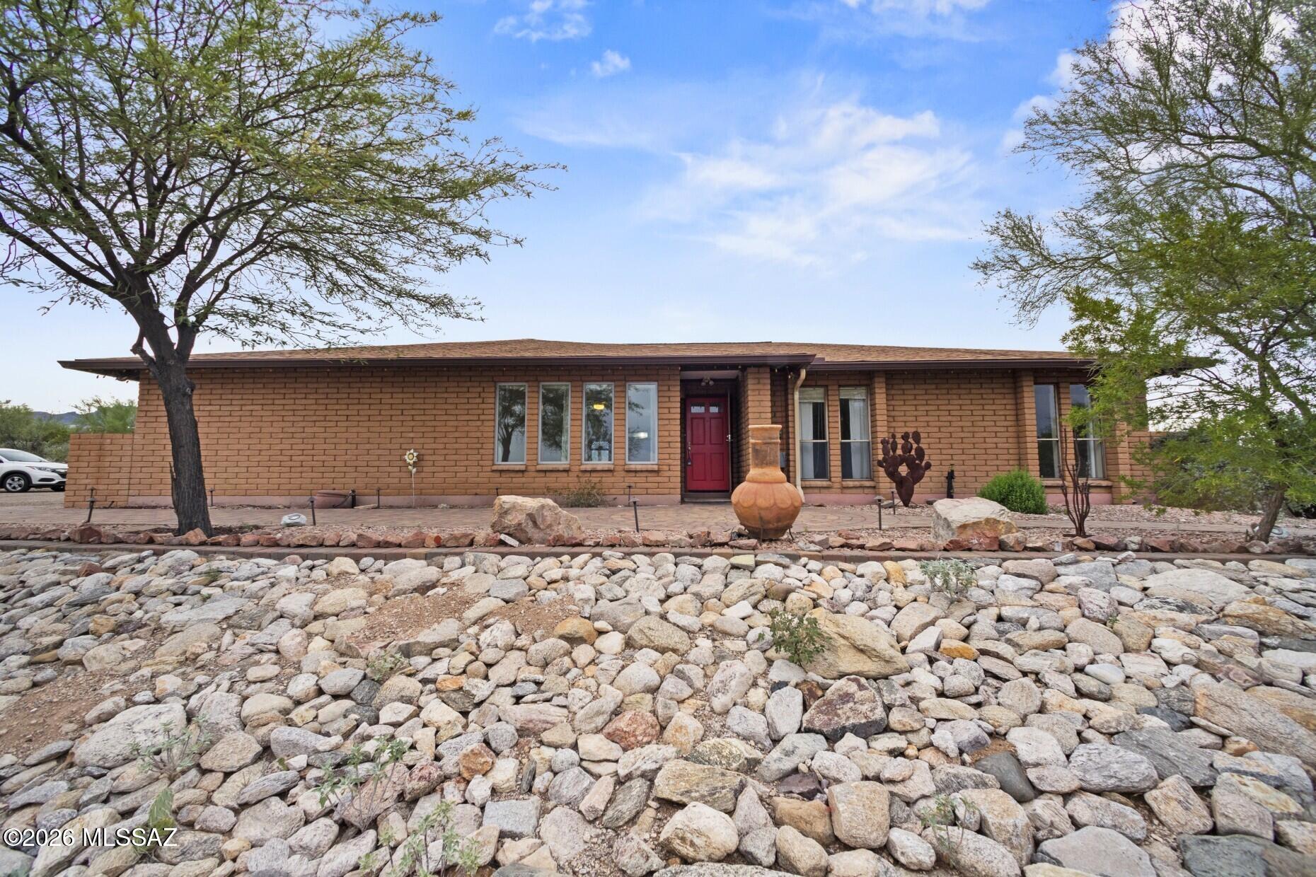 4524 N Camino Arco