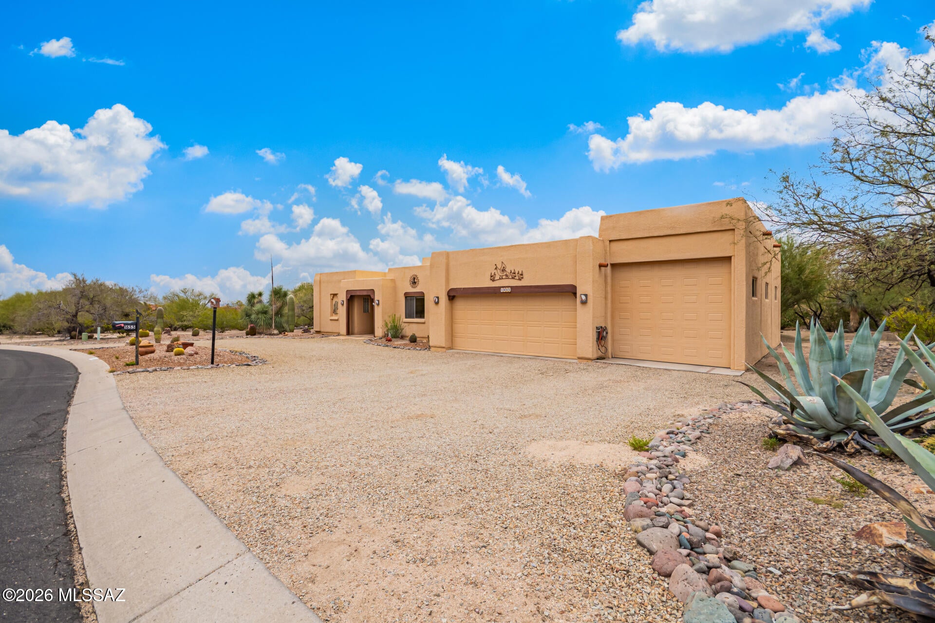 1655 W Placita Del Codillo