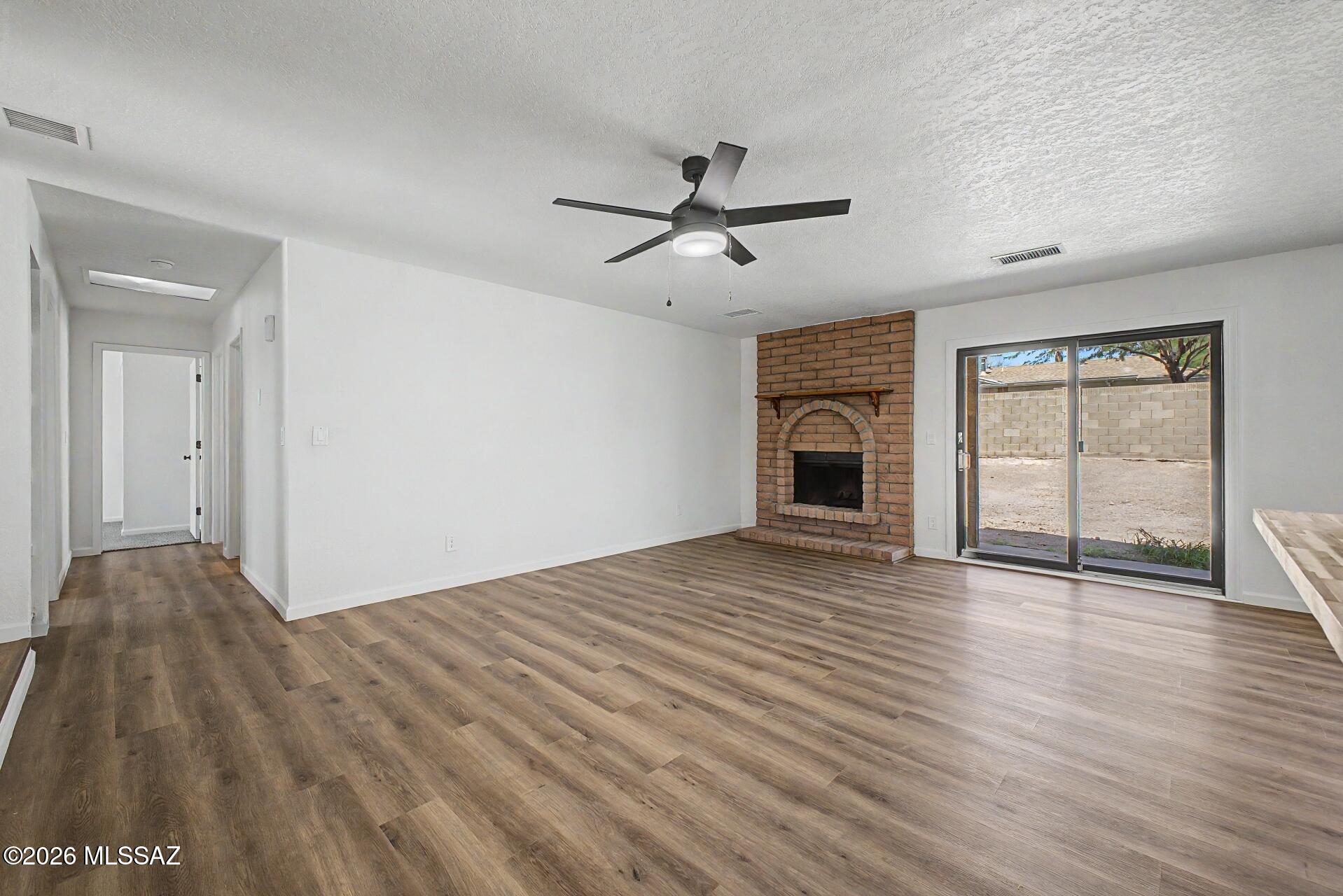 Mission West (1-370) - Residential