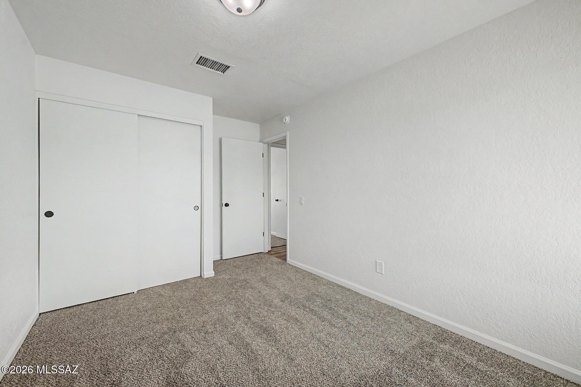 Mission West (1-370) - Residential