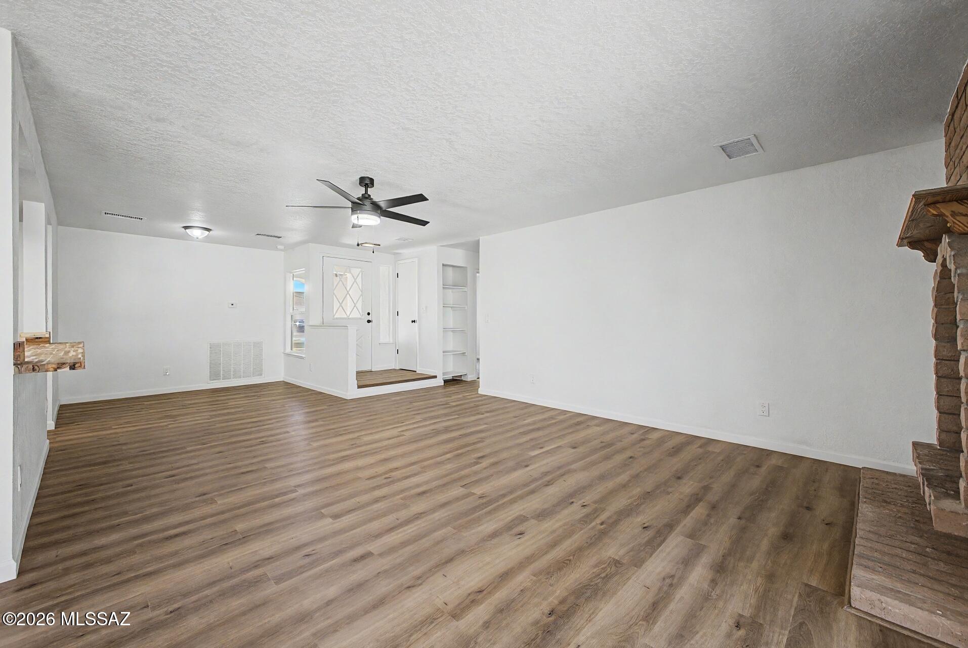 Mission West (1-370) - Residential