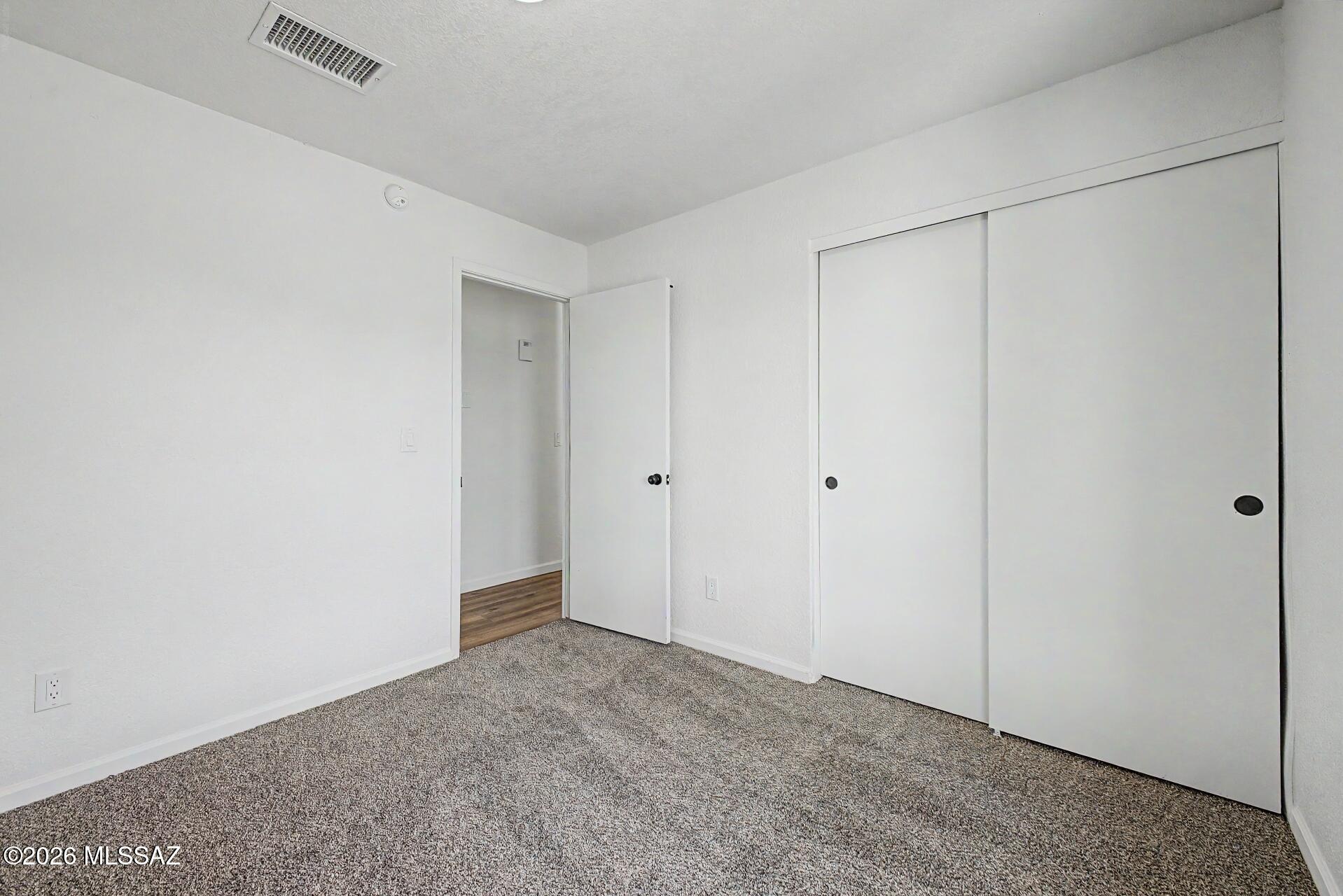 Mission West (1-370) - Residential